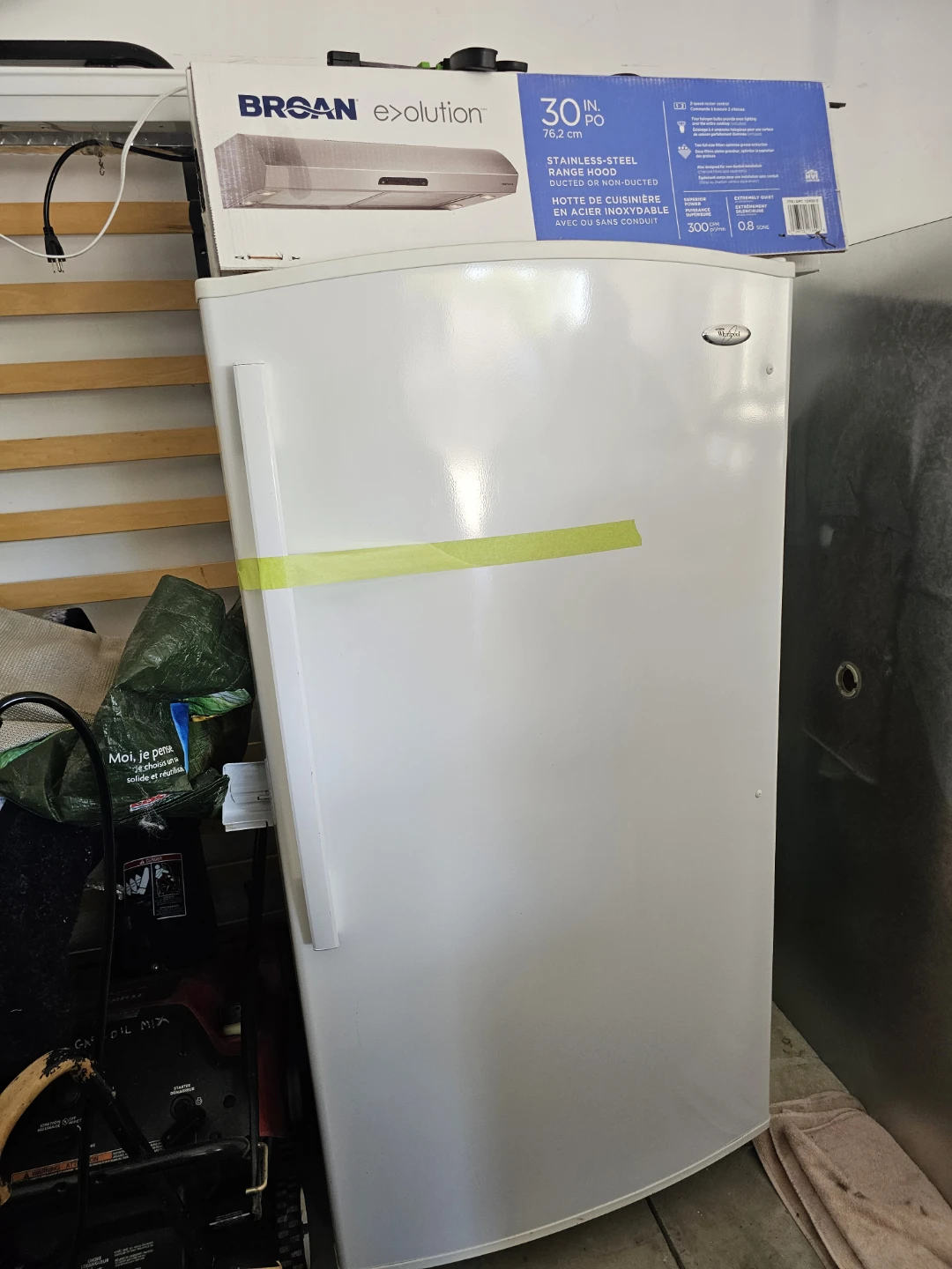 Whirlpool Upright Freezer EV161FZTQ - photo 2