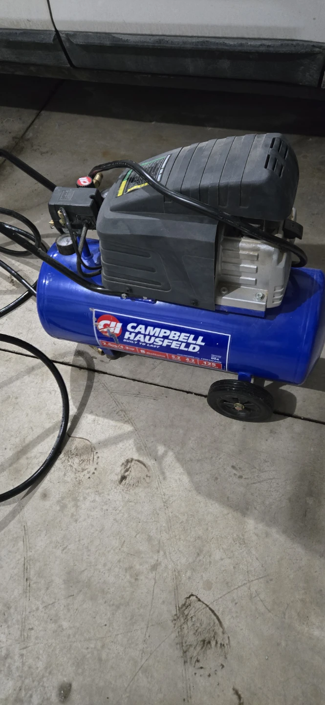 Campbell Hausfeld 8 Gallon Air Compressor