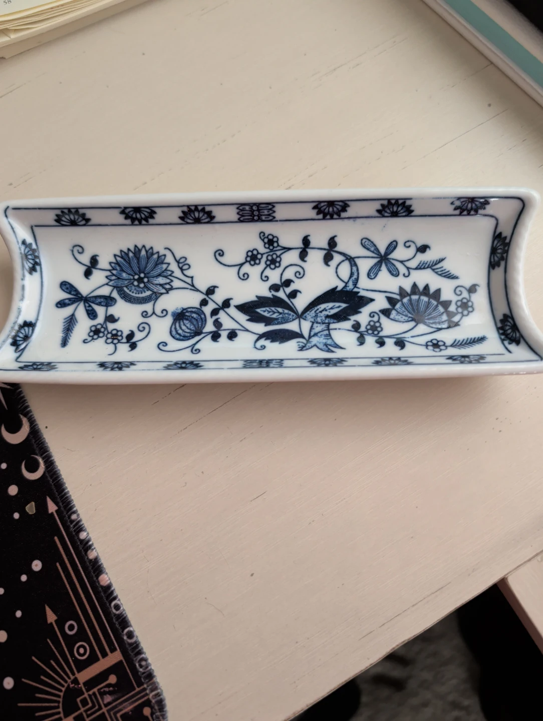 Vienna Woods Fine China Blue Onion Serving Dish 🥕