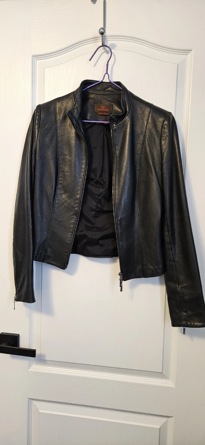 Danier Italian Soft Leather Jacket XS - photo 3