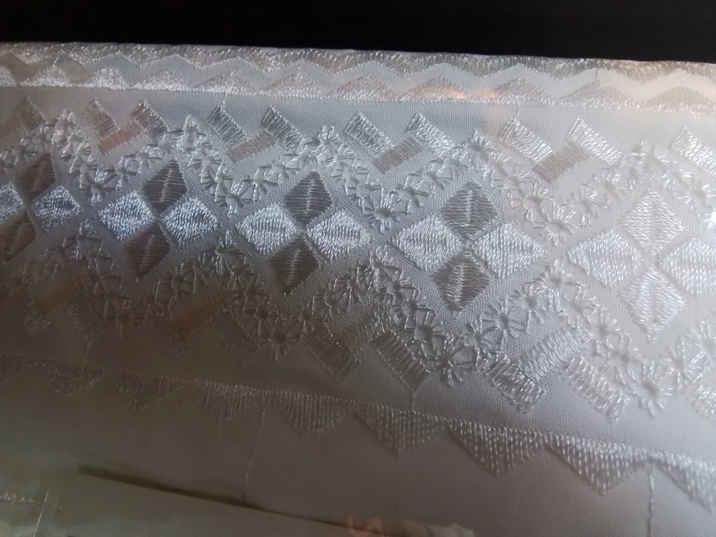 Home Beyond Queen Embroidery Sheet Set White 100% Polyester - photo 2
