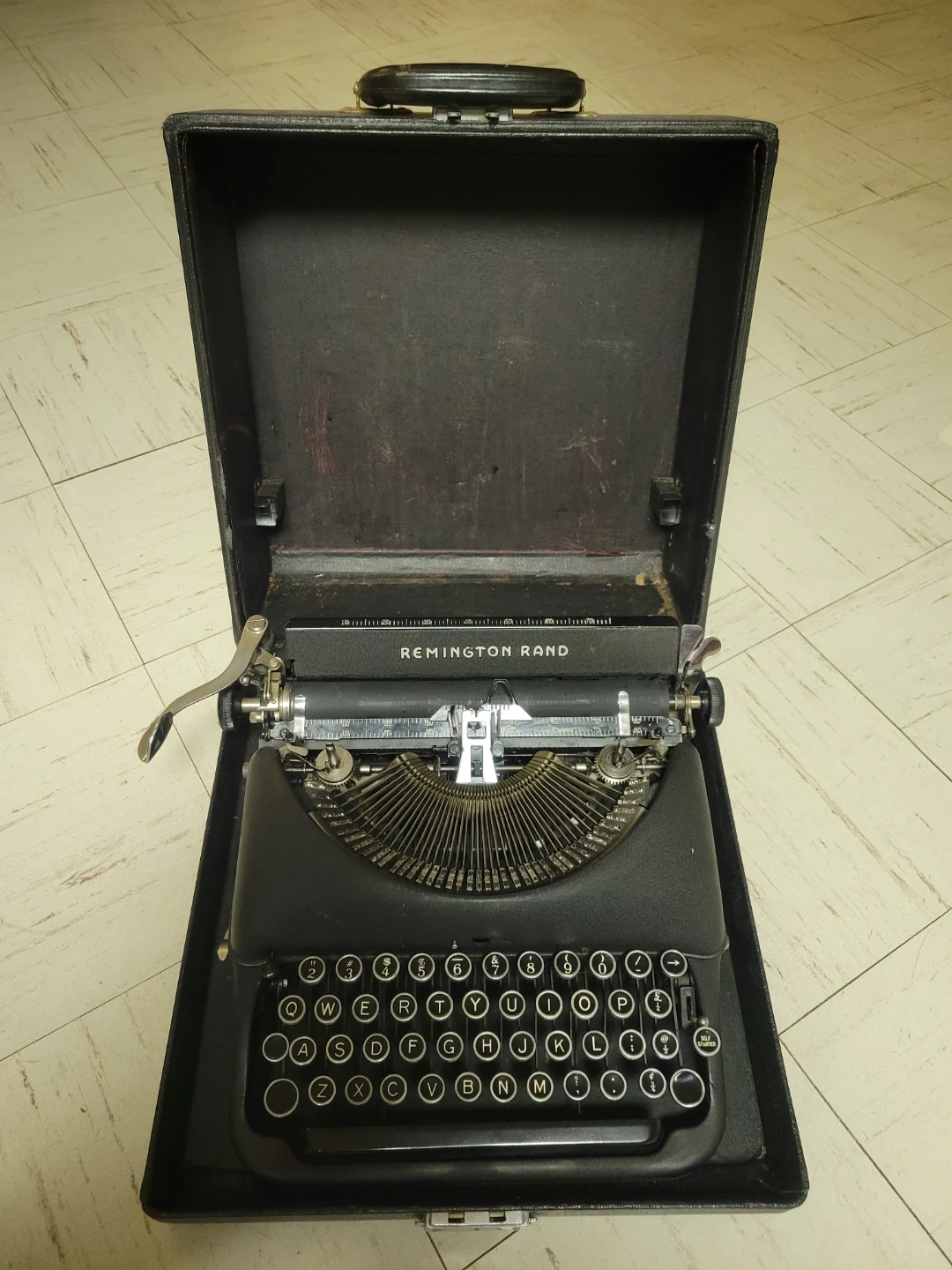 Remington Rand Typewriter with Case - photo 2