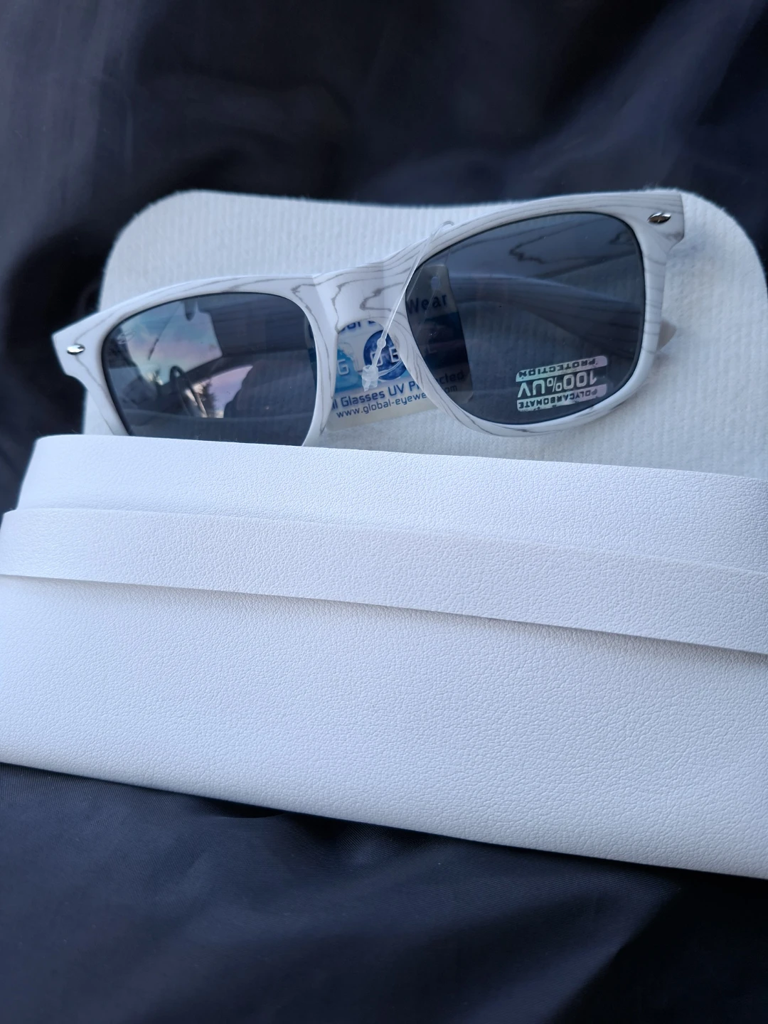 White Marble Pattern Sunglasses with Case