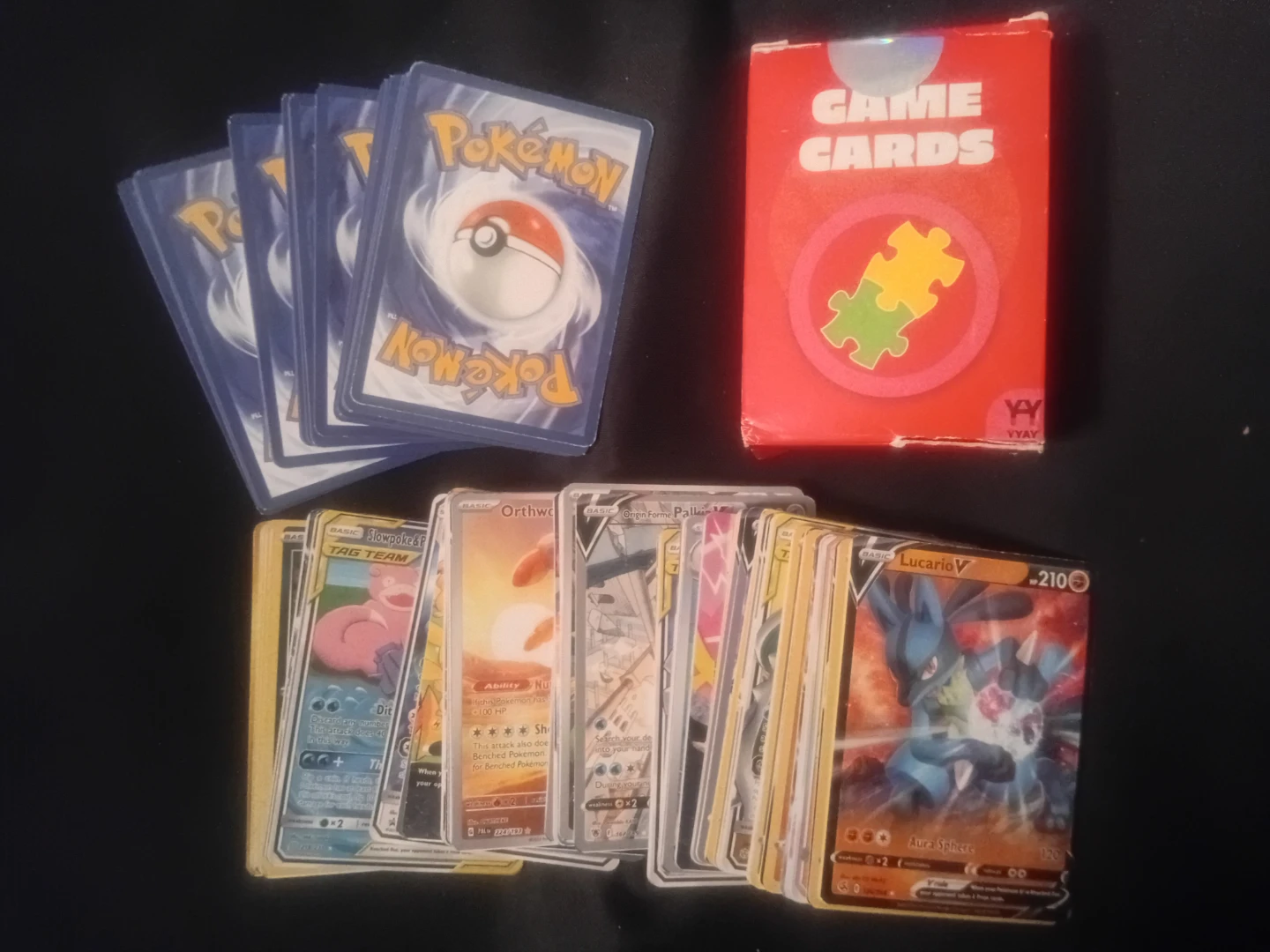 NEW!   Assorted Pokemon TCG Cards Bundle with Deck Box