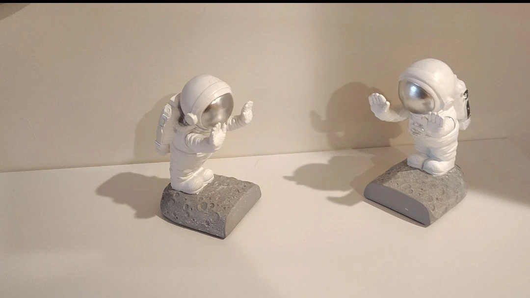 Astronaut Bookends