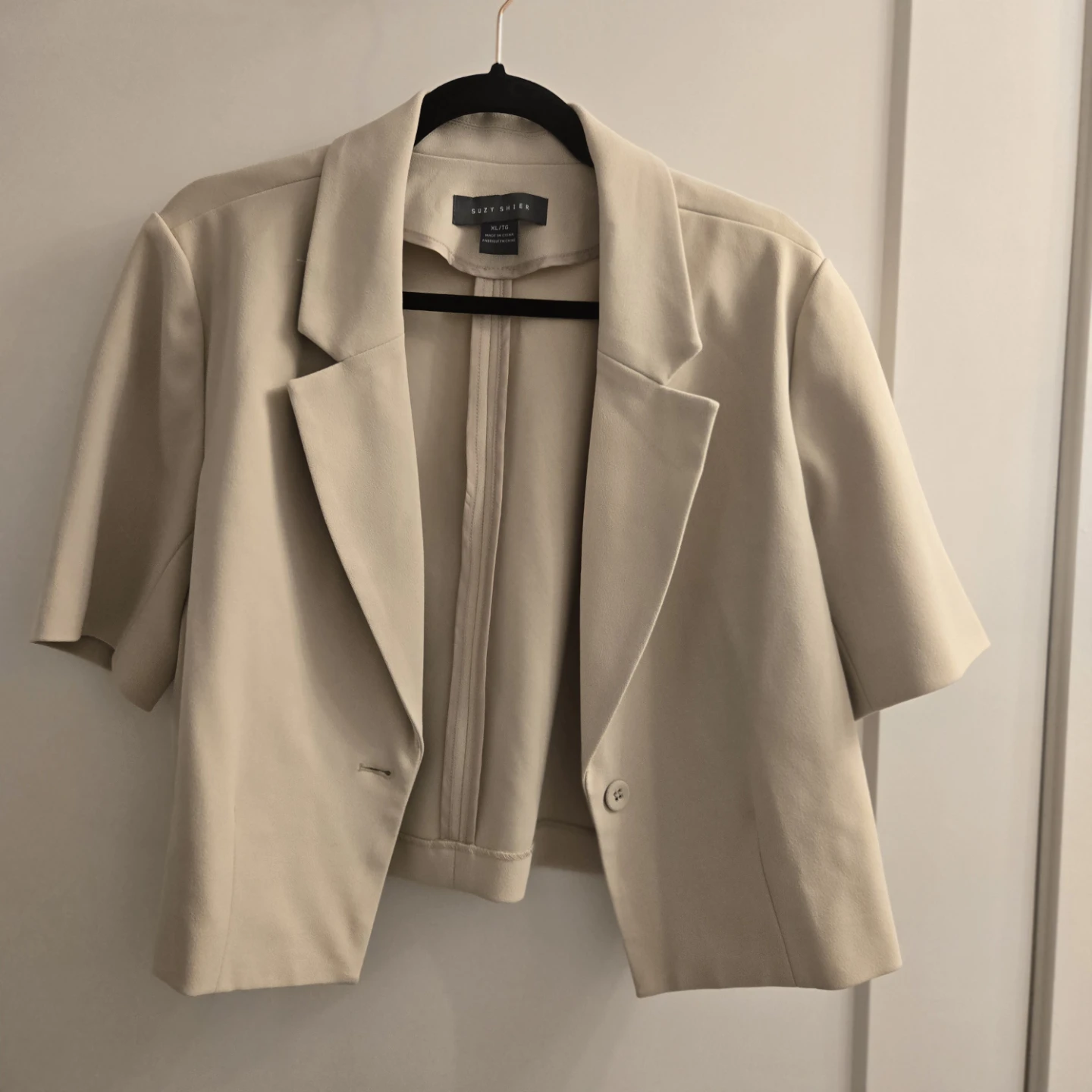 Suzy Shier Women's Beige Short Sleeve Blazer XL