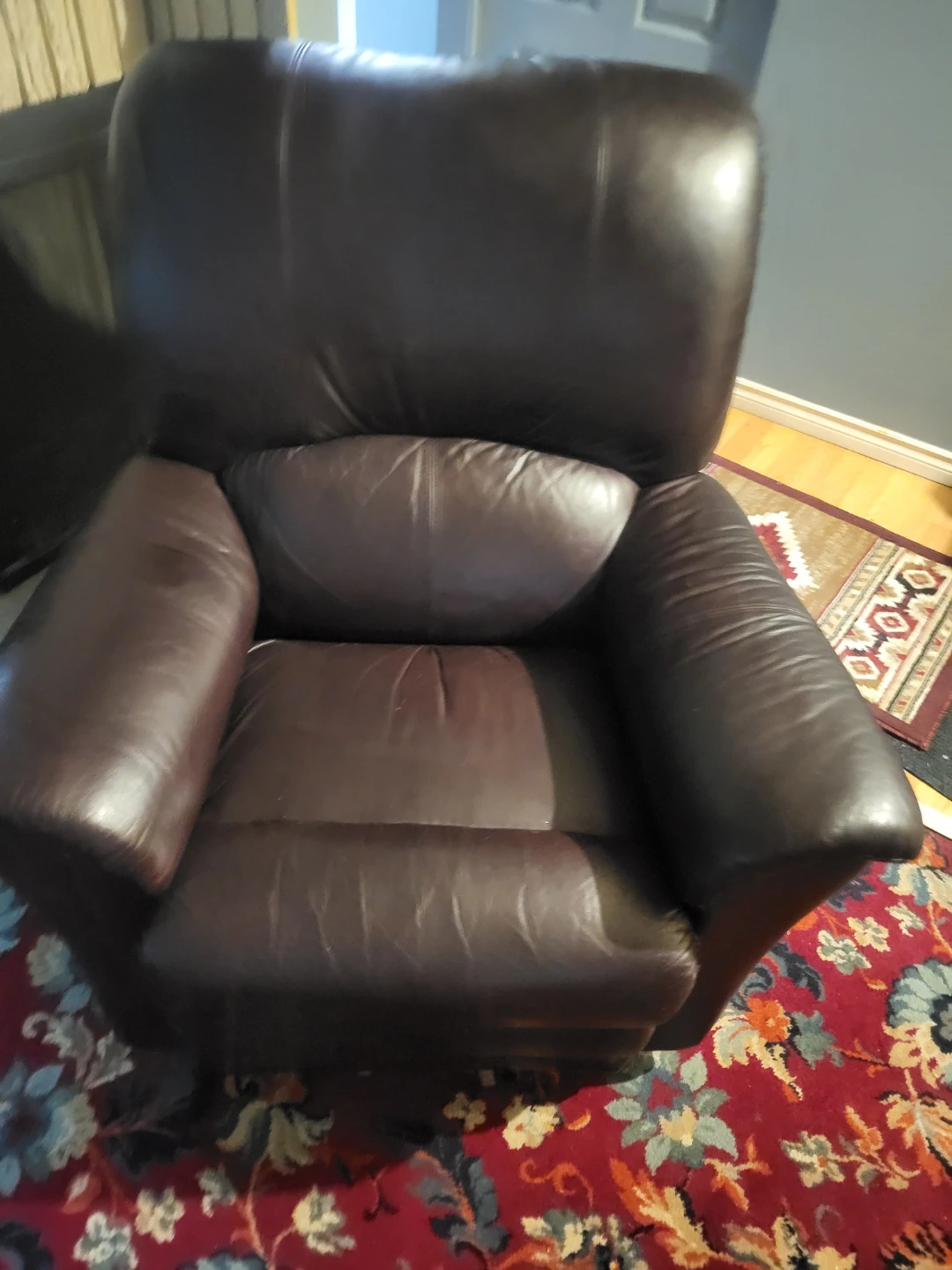 Brown Leather Recliner Chair - photo 4