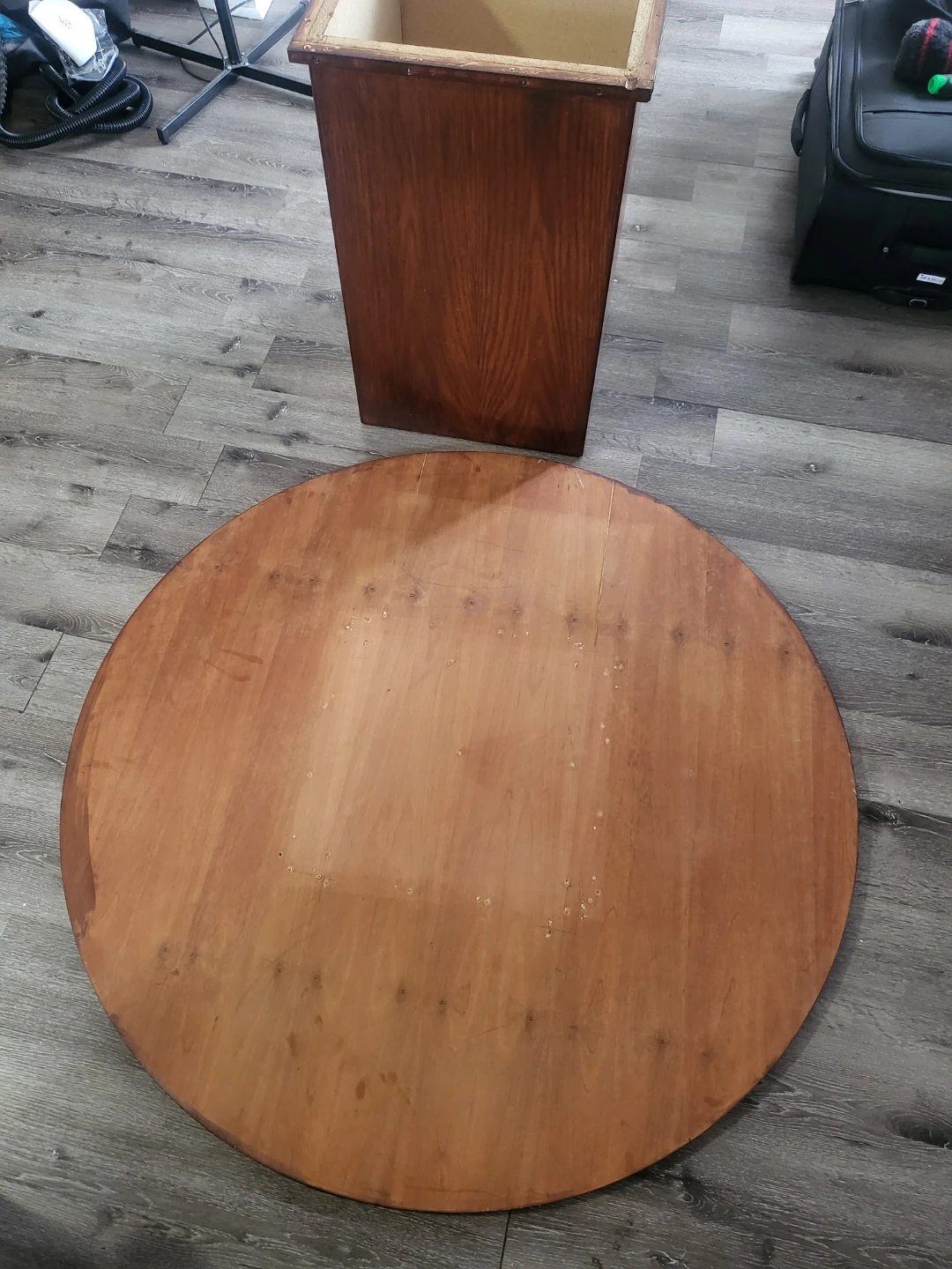 Round Oak Wooden Dining Table - photo 4
