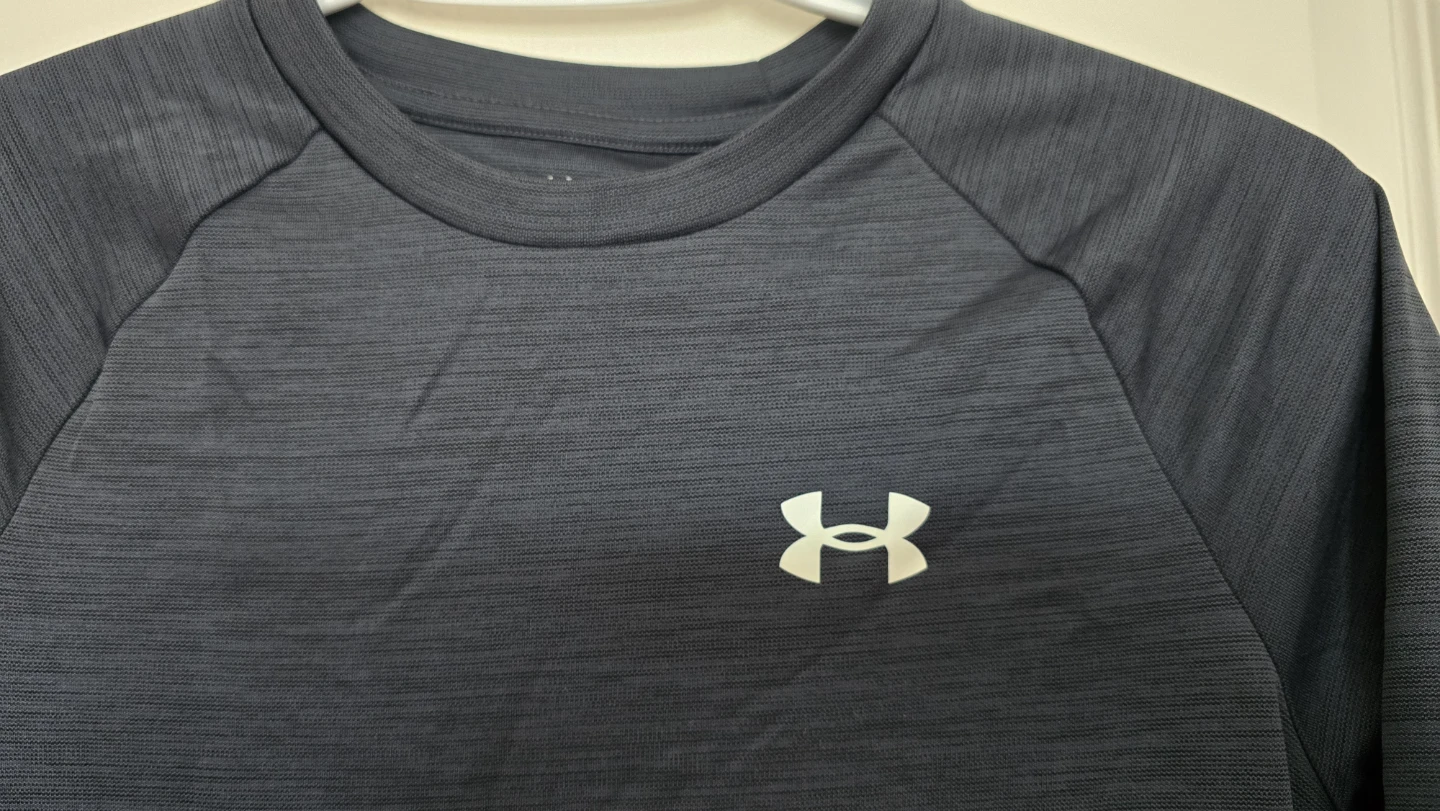 New Under Armour T-Shirt - Youth L - photo 2