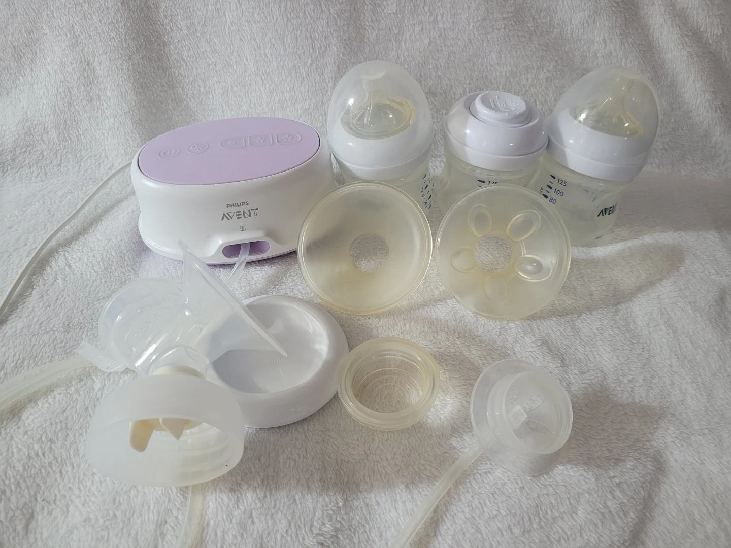 Philips Avent Electric Breast Pump Set with Bottles