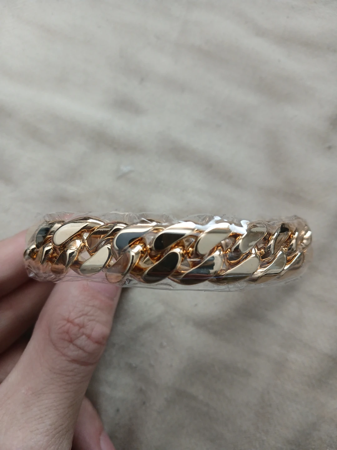 18K Gold Plated Alloy Cuban Link Bracelet With Clasp - photo 4
