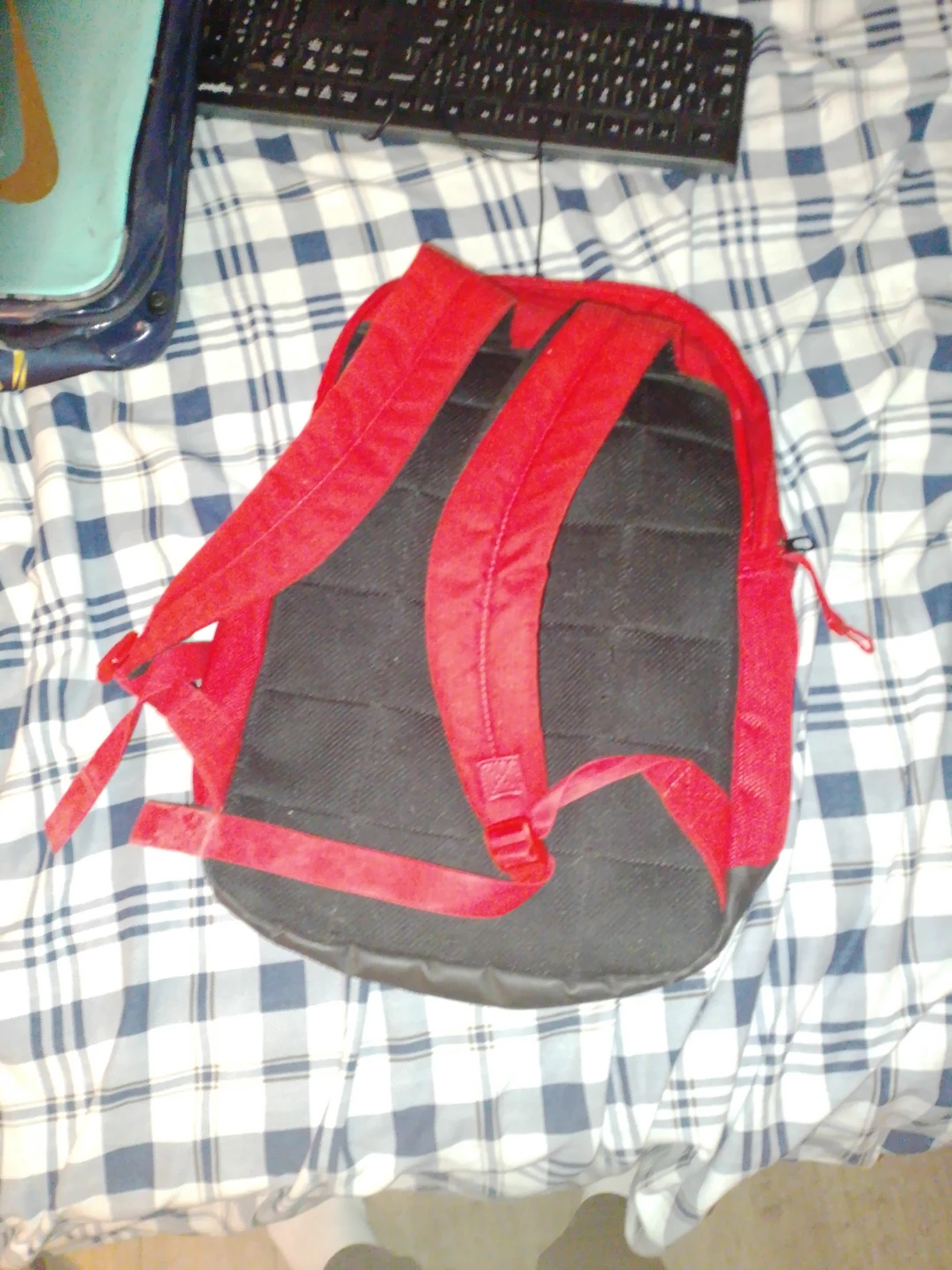 Red Nike Backpack - photo 2