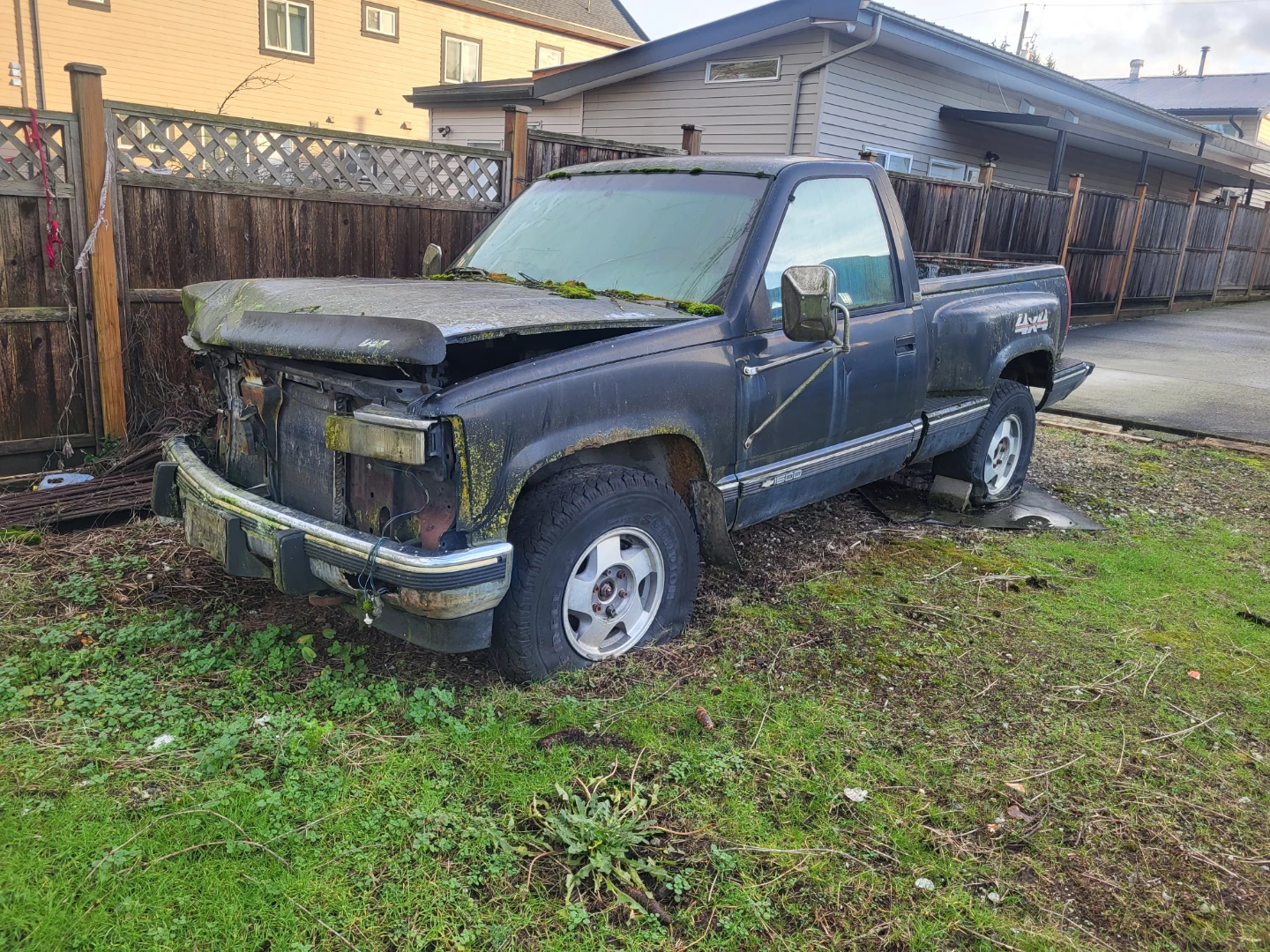 Chevrolet C/K 1500 Pickup Truck - photo 2