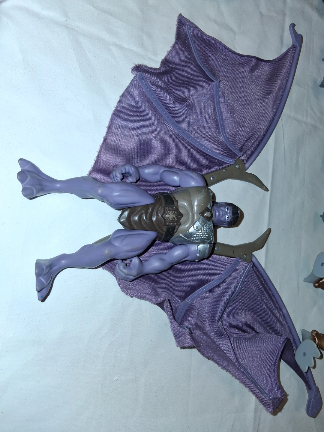 Gargoyles Action Figure Lot - photo 2