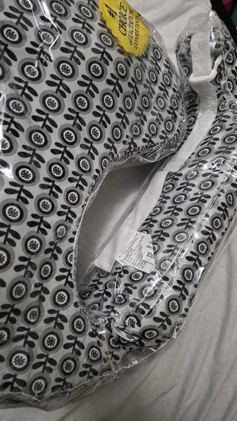My Brest Friend Nursing Pillow - photo 3