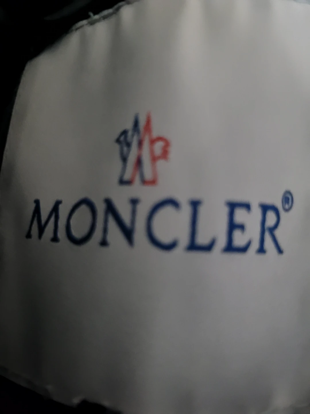 Moncler Black Puffer Jacket - photo 4