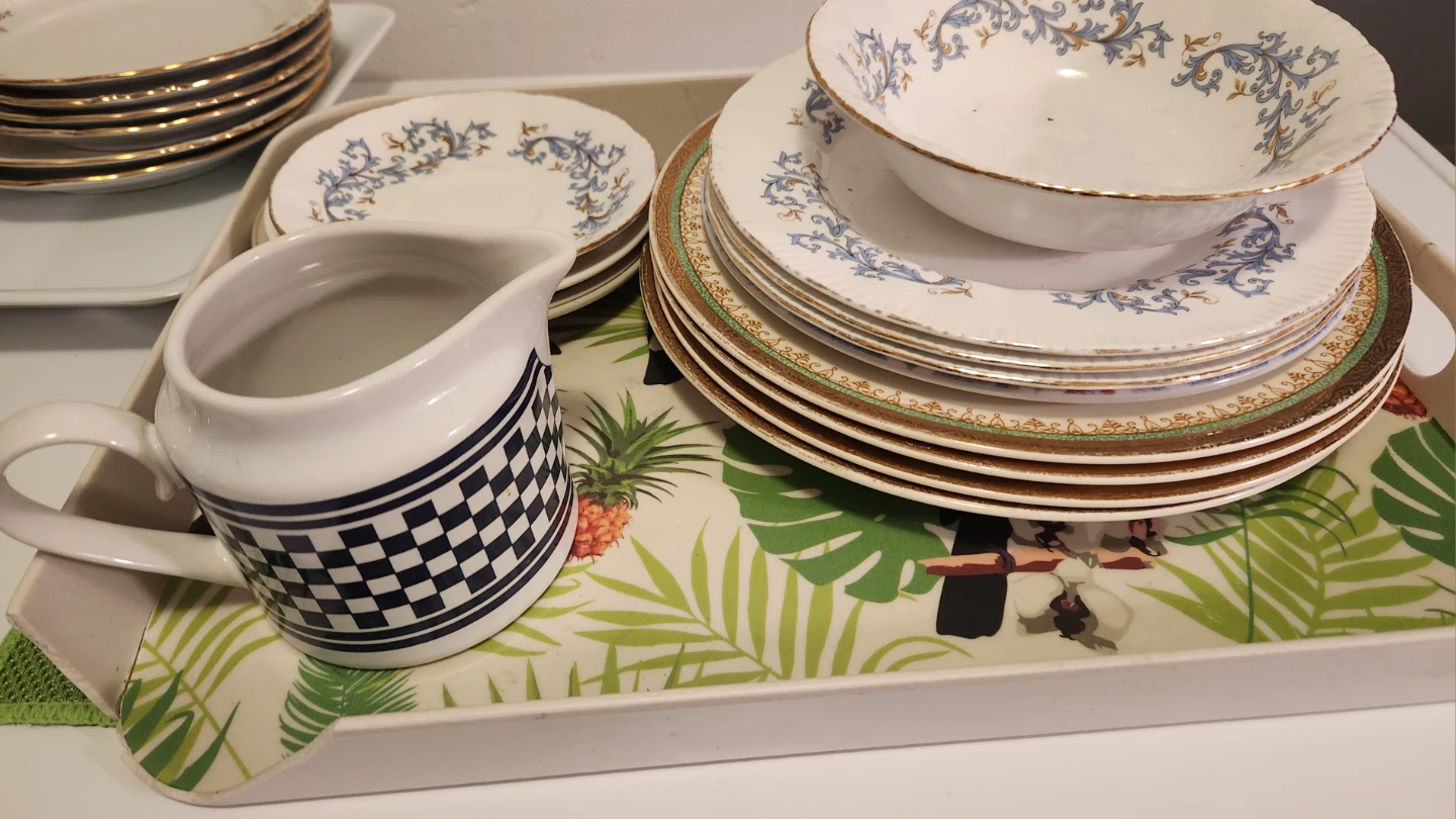 Vintage China Plate Set with Creamer - photo 2