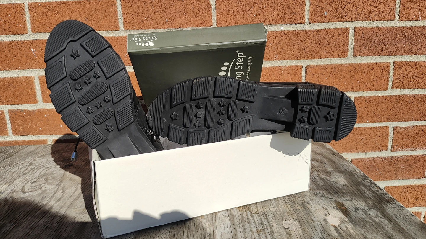 Spring Step Black Leather Combat Boots - photo 4
