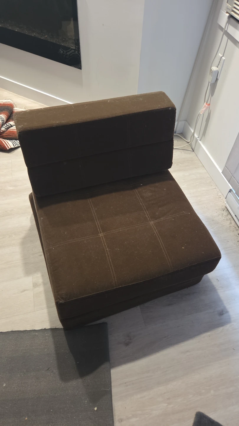 Mahogany Brown "Sleeper" Chair