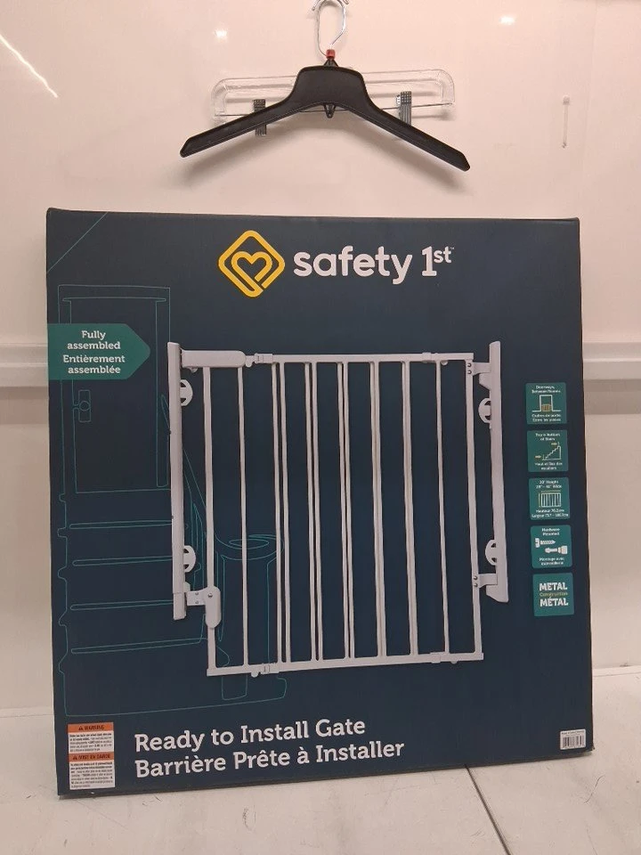 Safety 1st Baby Gate- Brand New - photo 3