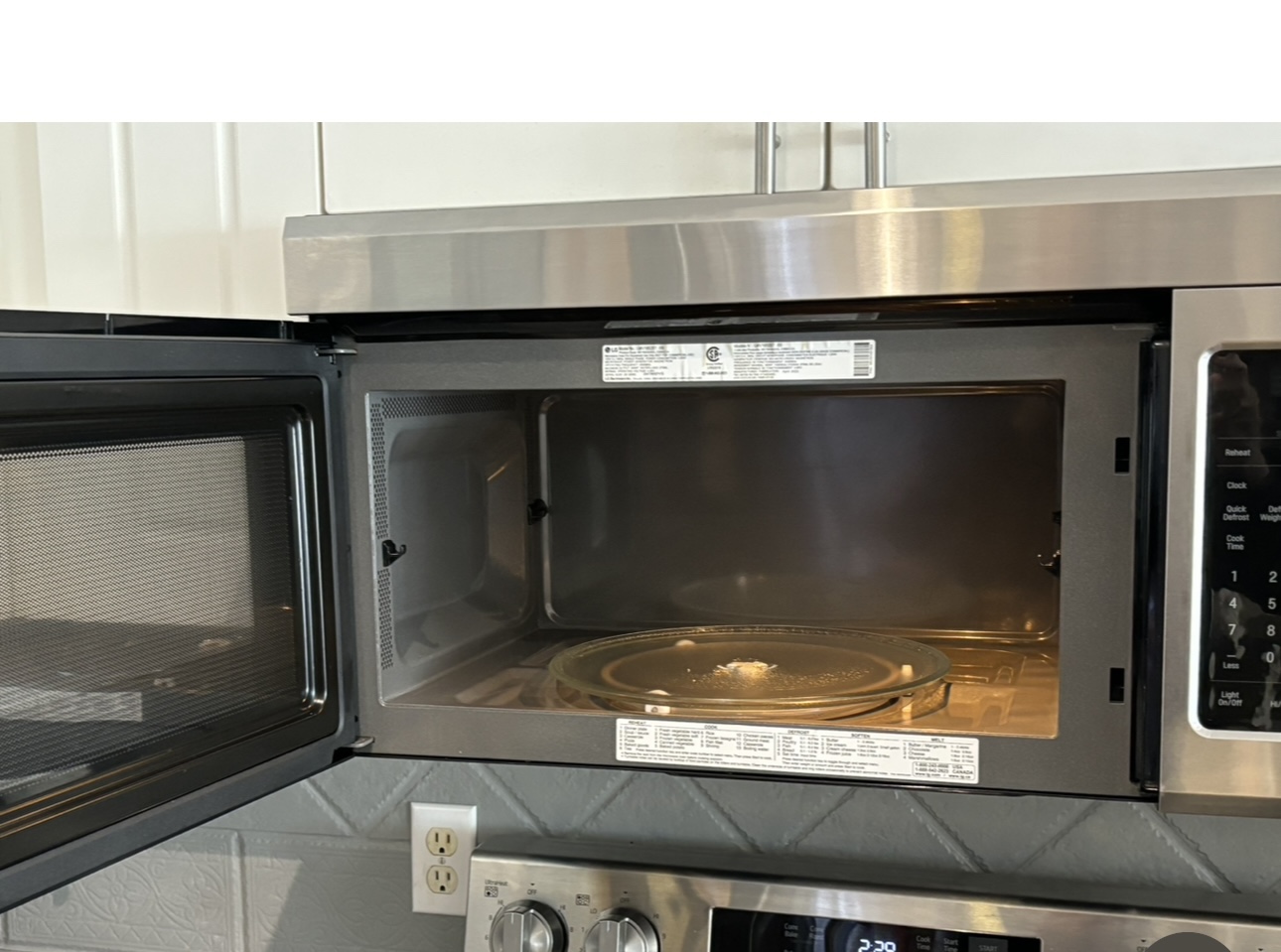 LG stainless for over the stove. - photo 4