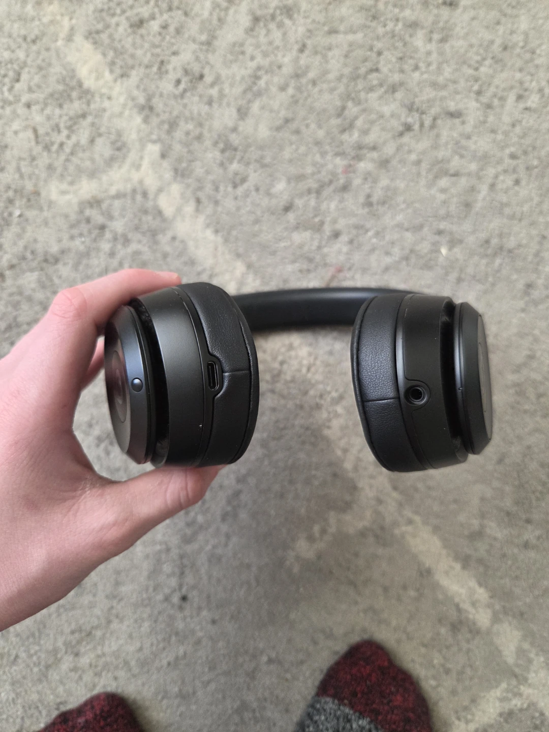 Beats Solo 4 Wireless Headphones - photo 2