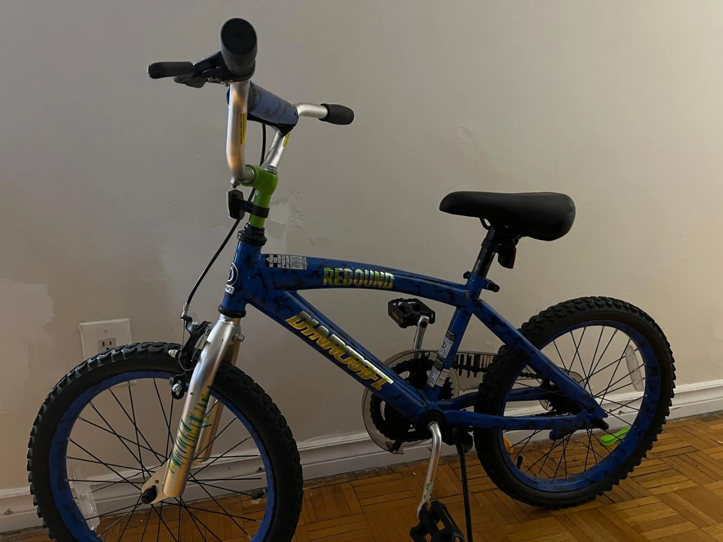 Kids bicycle in good condition – asking $60 - photo 2