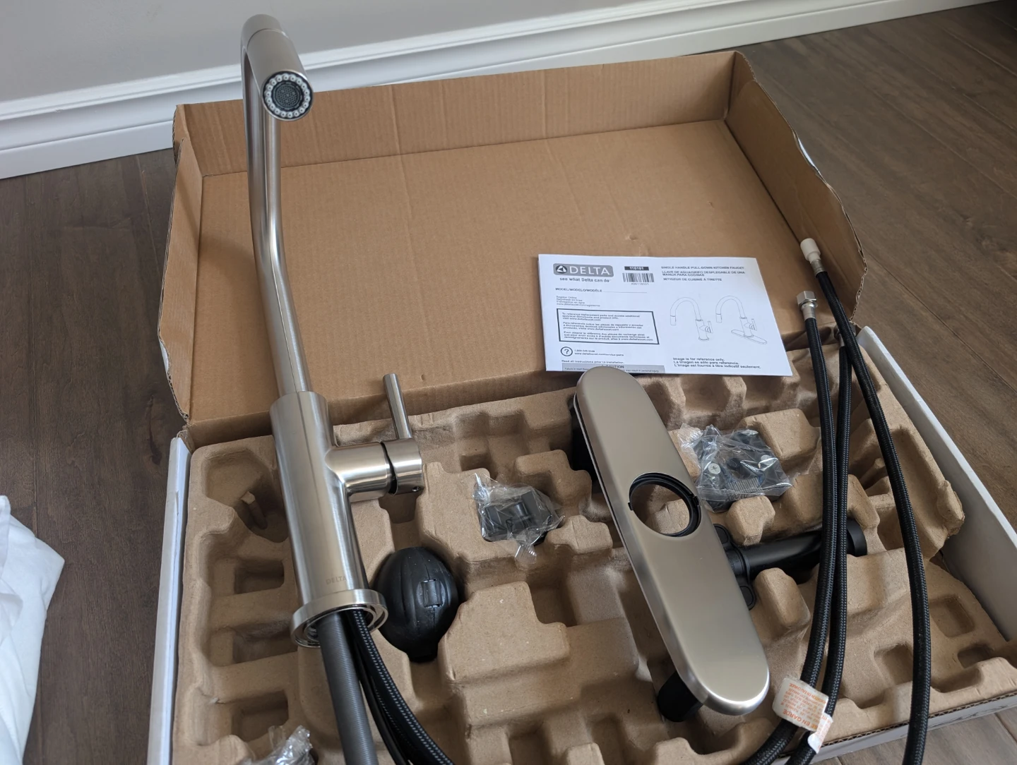 Brand New Delta Nicoli Kitchen Faucet For Sale - photo 5