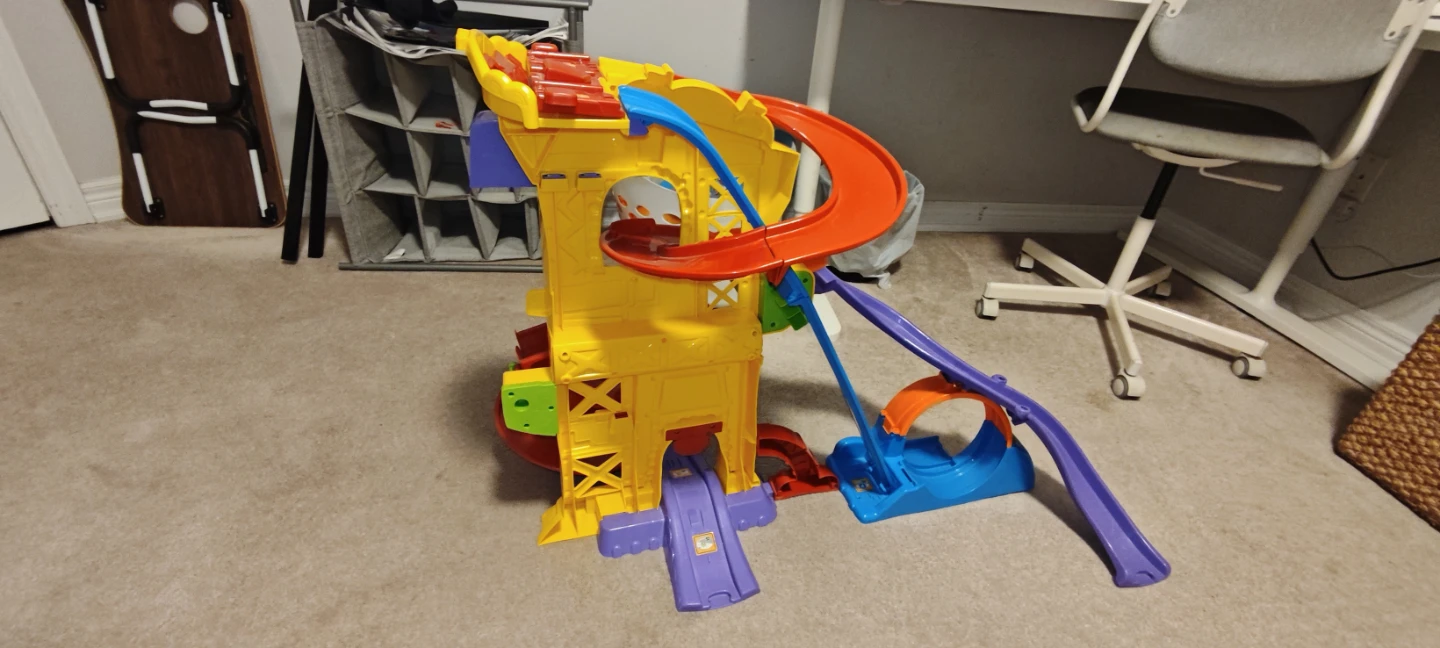 Little People Ferris Wheel and Racetrack Toy - photo 4