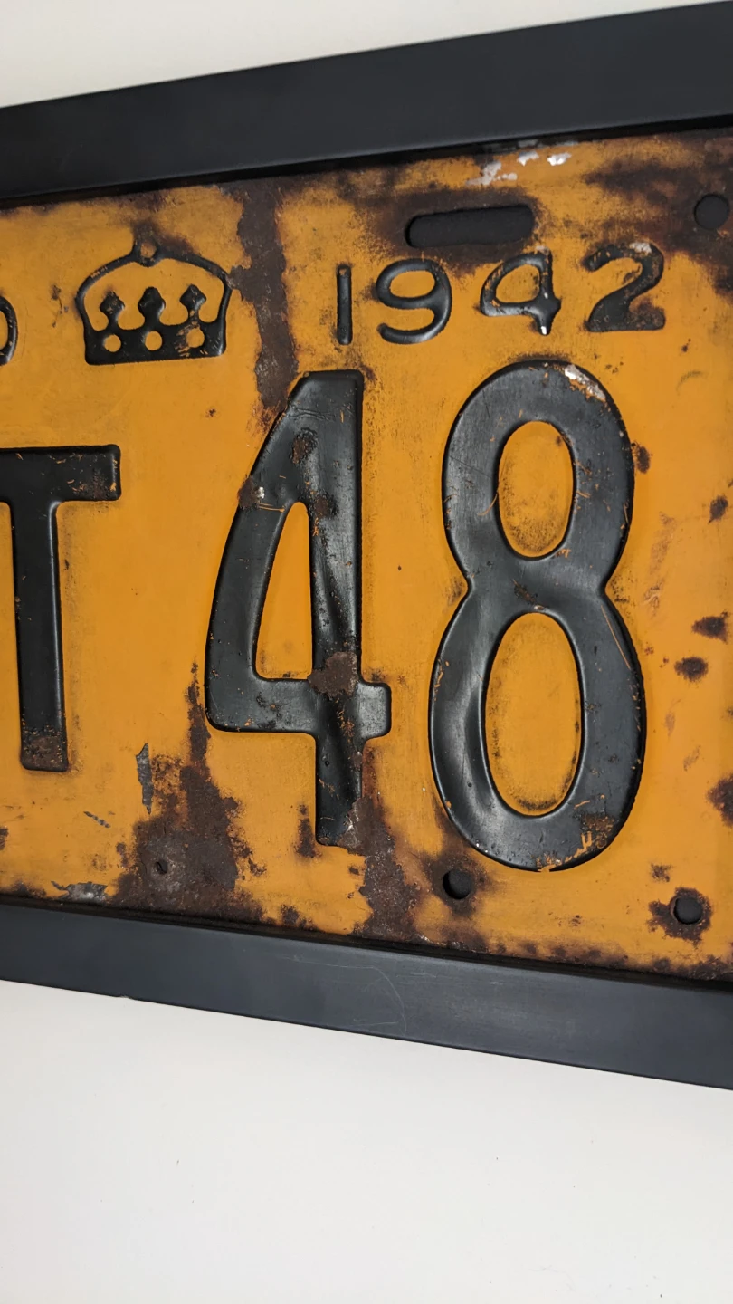 1942 Ontario IT 48 License Plate Wall Art - photo 2