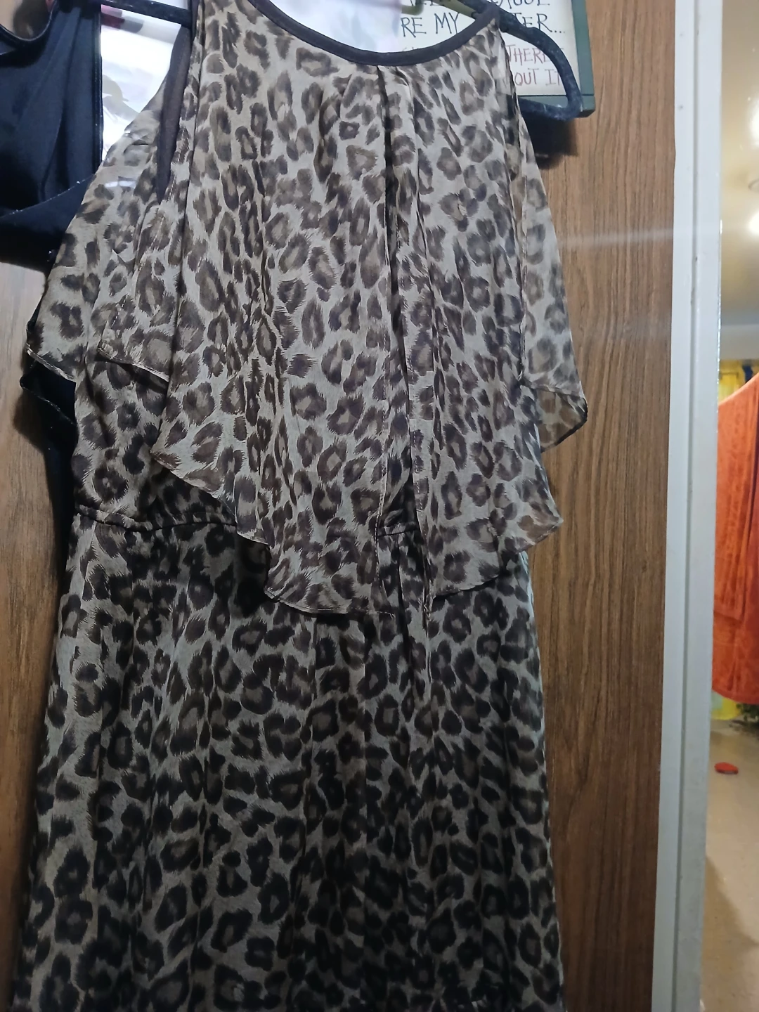Beautiful leopard size 14 runs small - photo 5