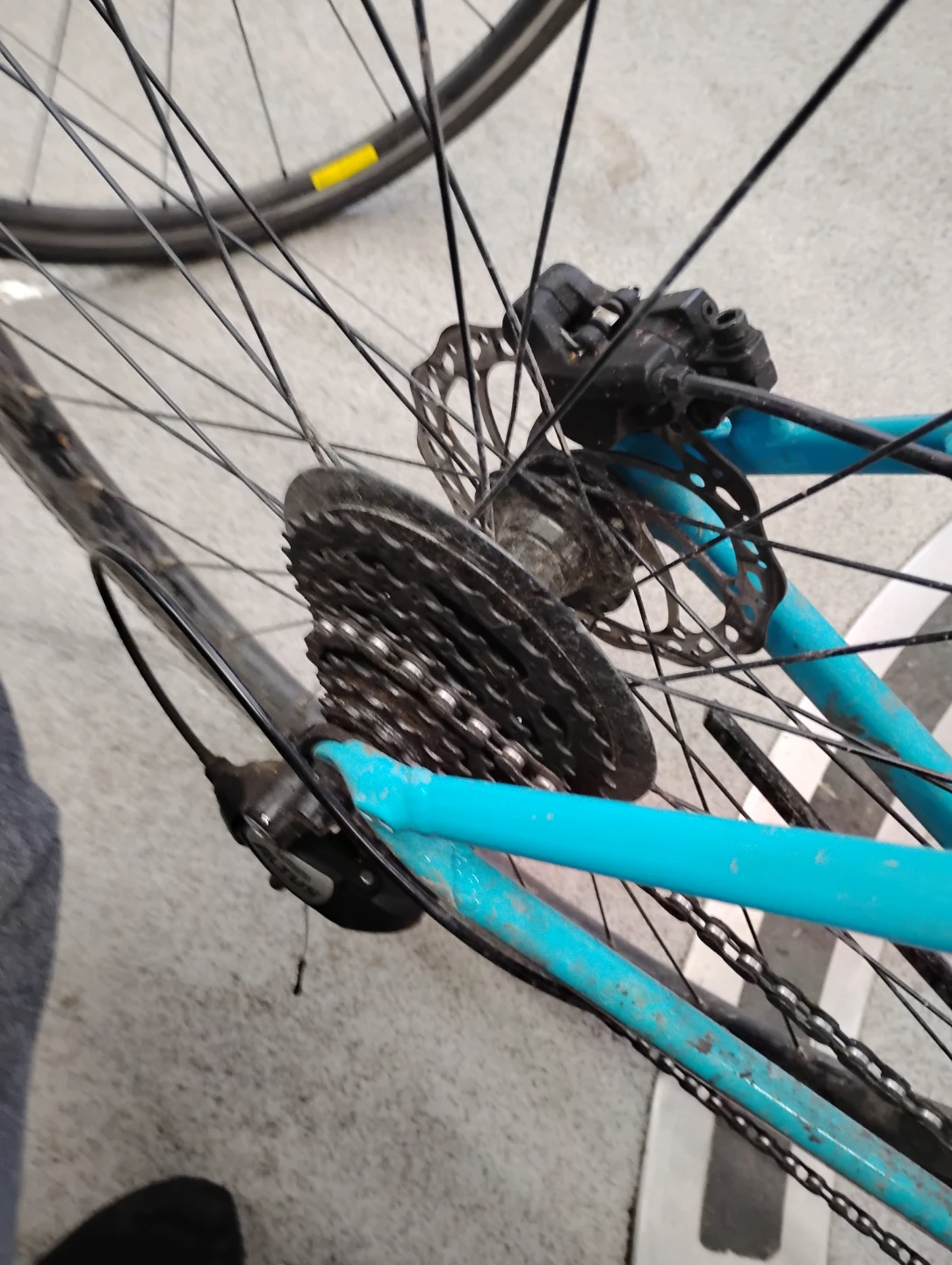 Specialized Crosstrail Men's XL Hybrid Bike - photo 4