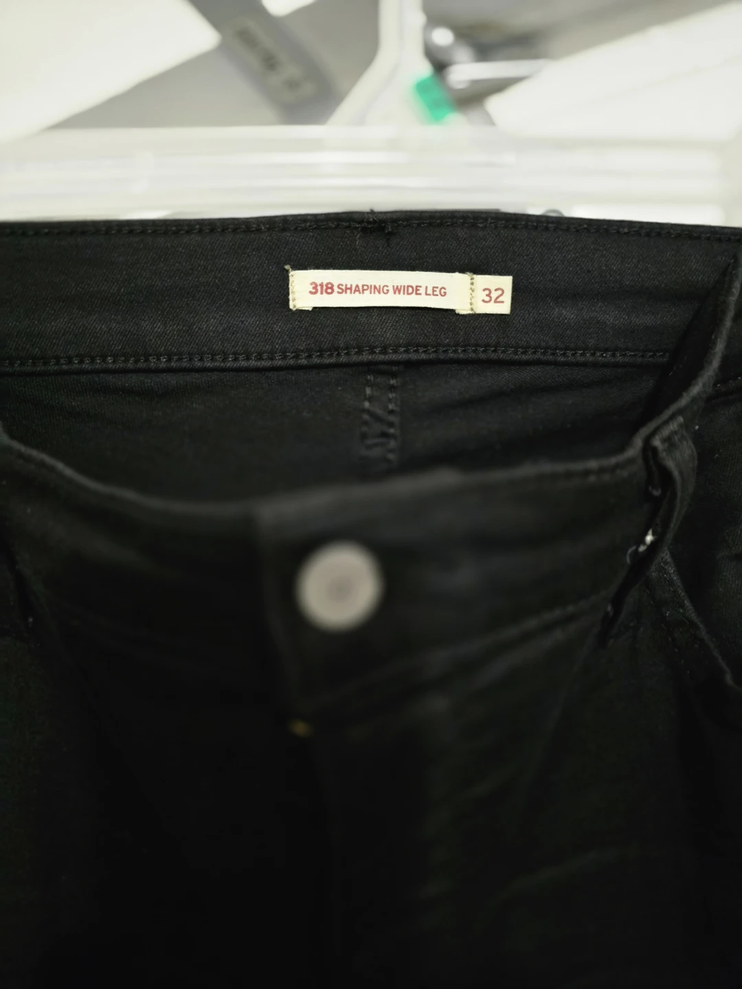 Levi's 318 Shaping Wide Leg Jeans Black Size 32 - photo 3