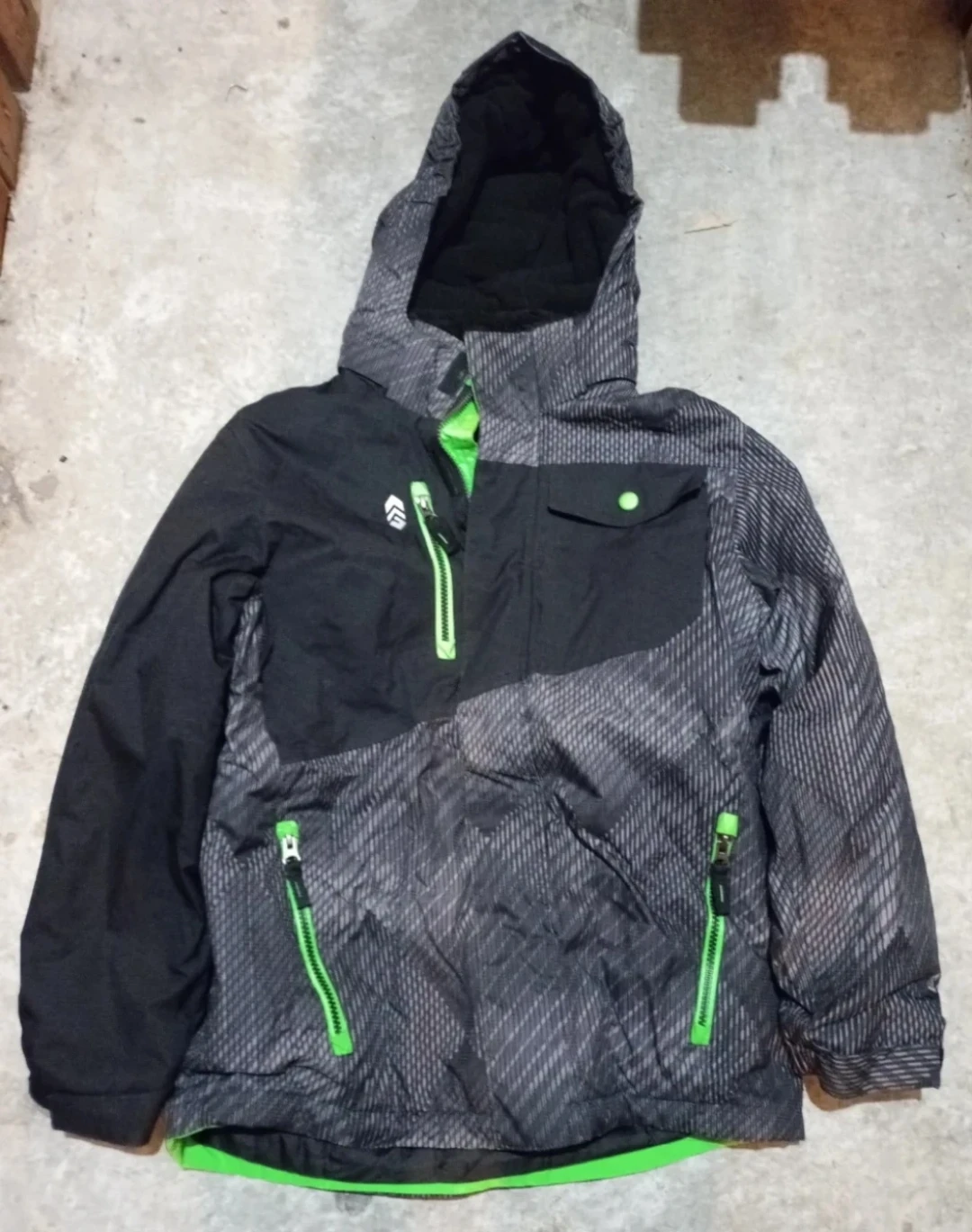 🧡Kids' Black and Grey Hooded Winter Jacket