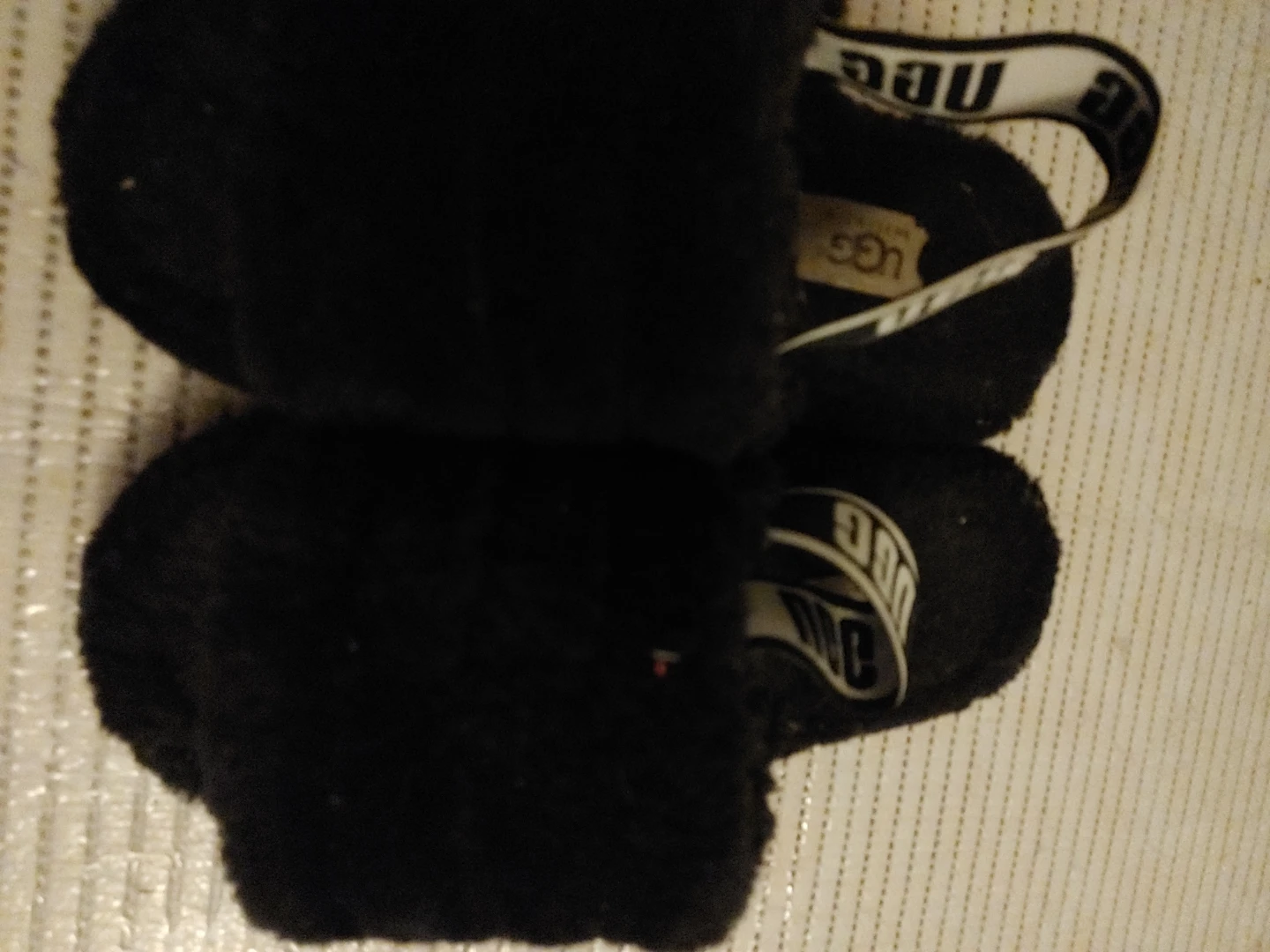 UGG Fluff Yeah Slide Slippers Black- size 5 - photo 4