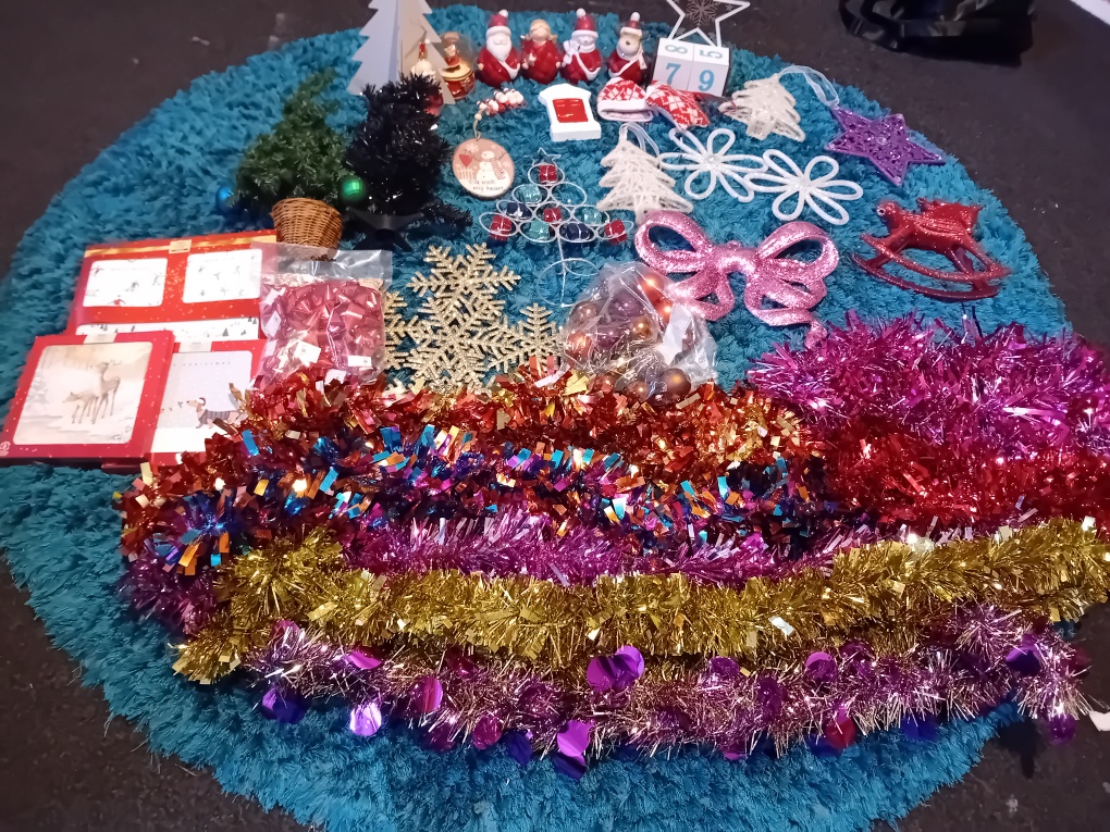 Christmas Decorations Lot