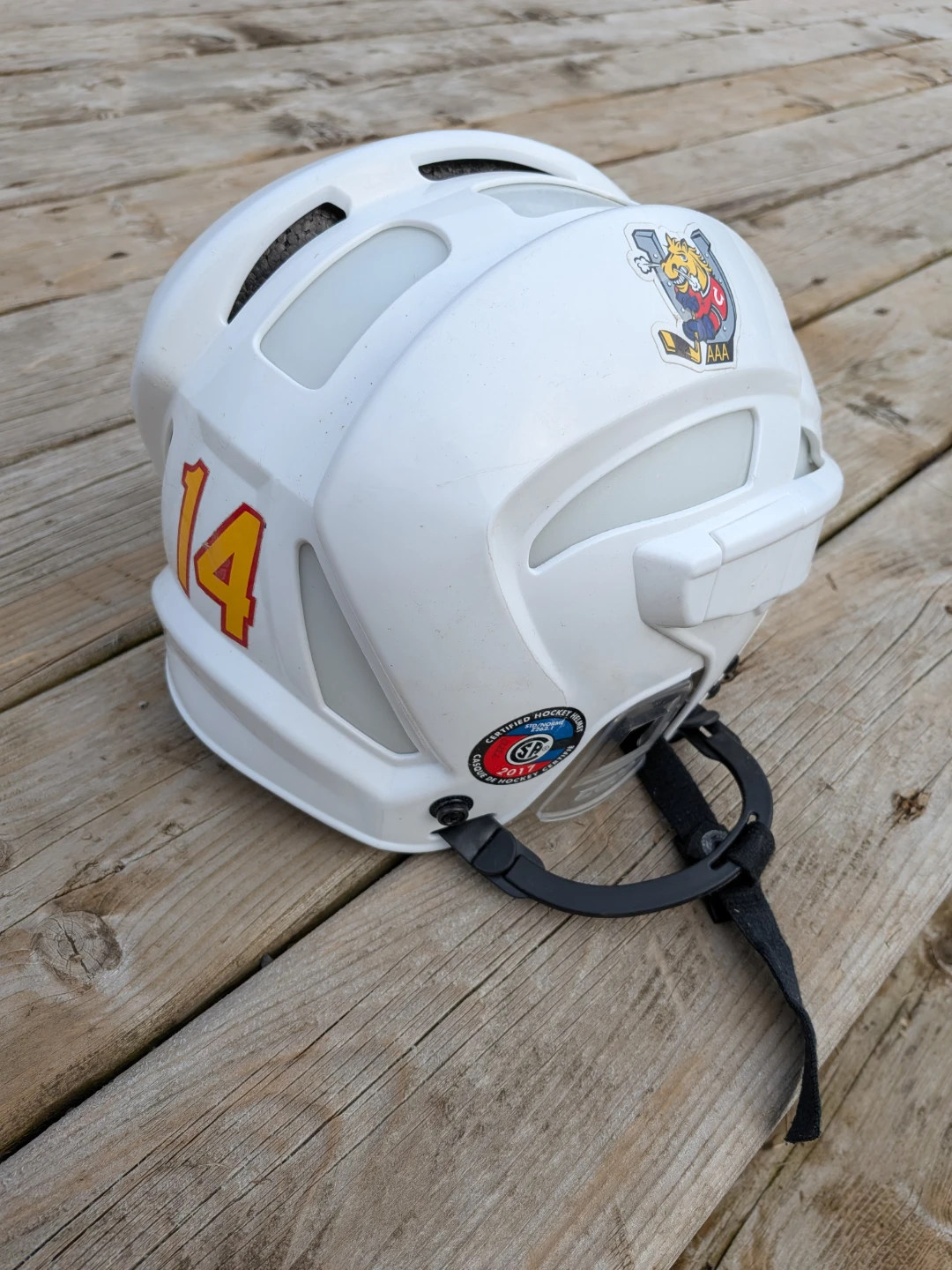CCM White Hockey Helmet Size small - photo 2
