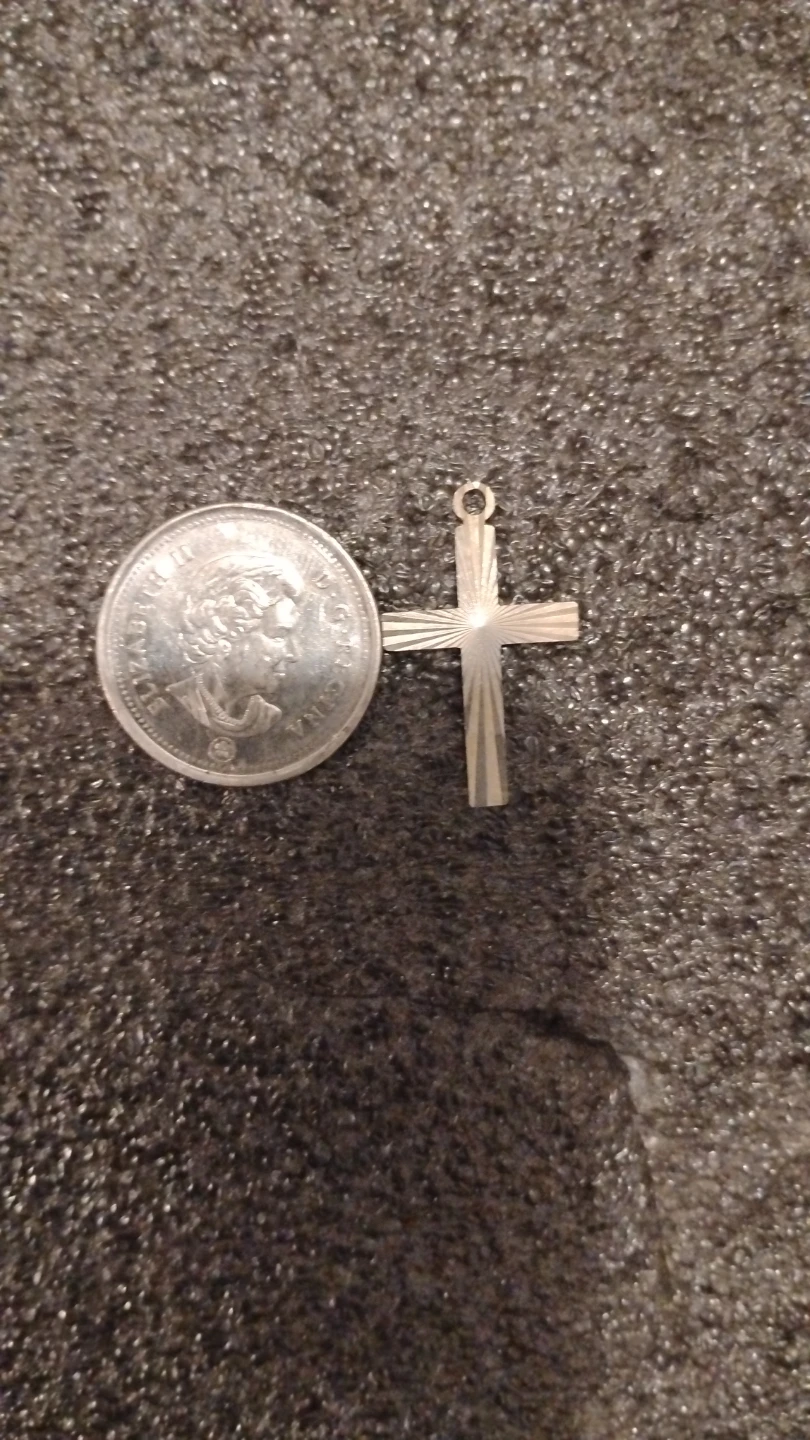 🥕Cross Pendant