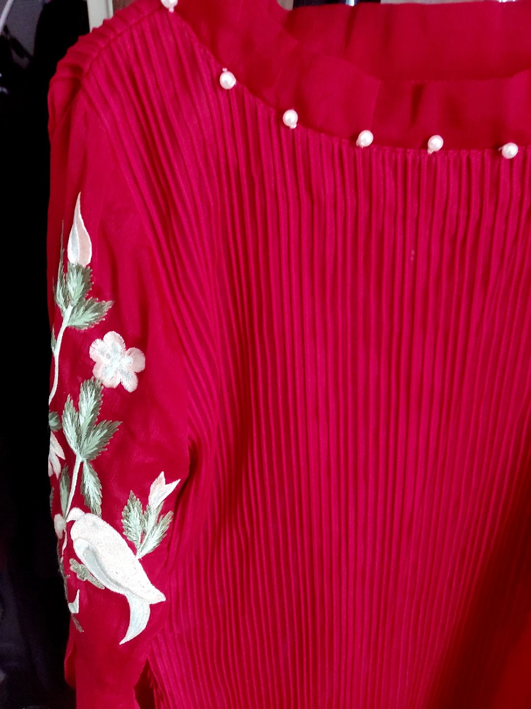 Red Embroidered Kurti - photo 2