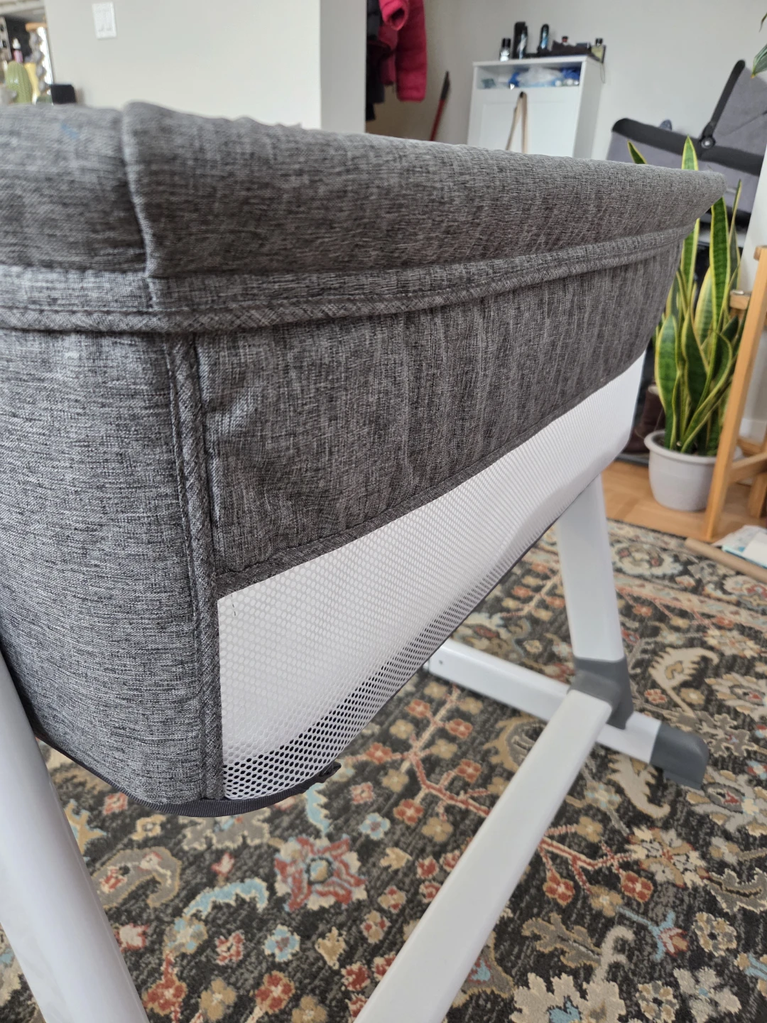 Delta Children Deluxe Bassinet - photo 3