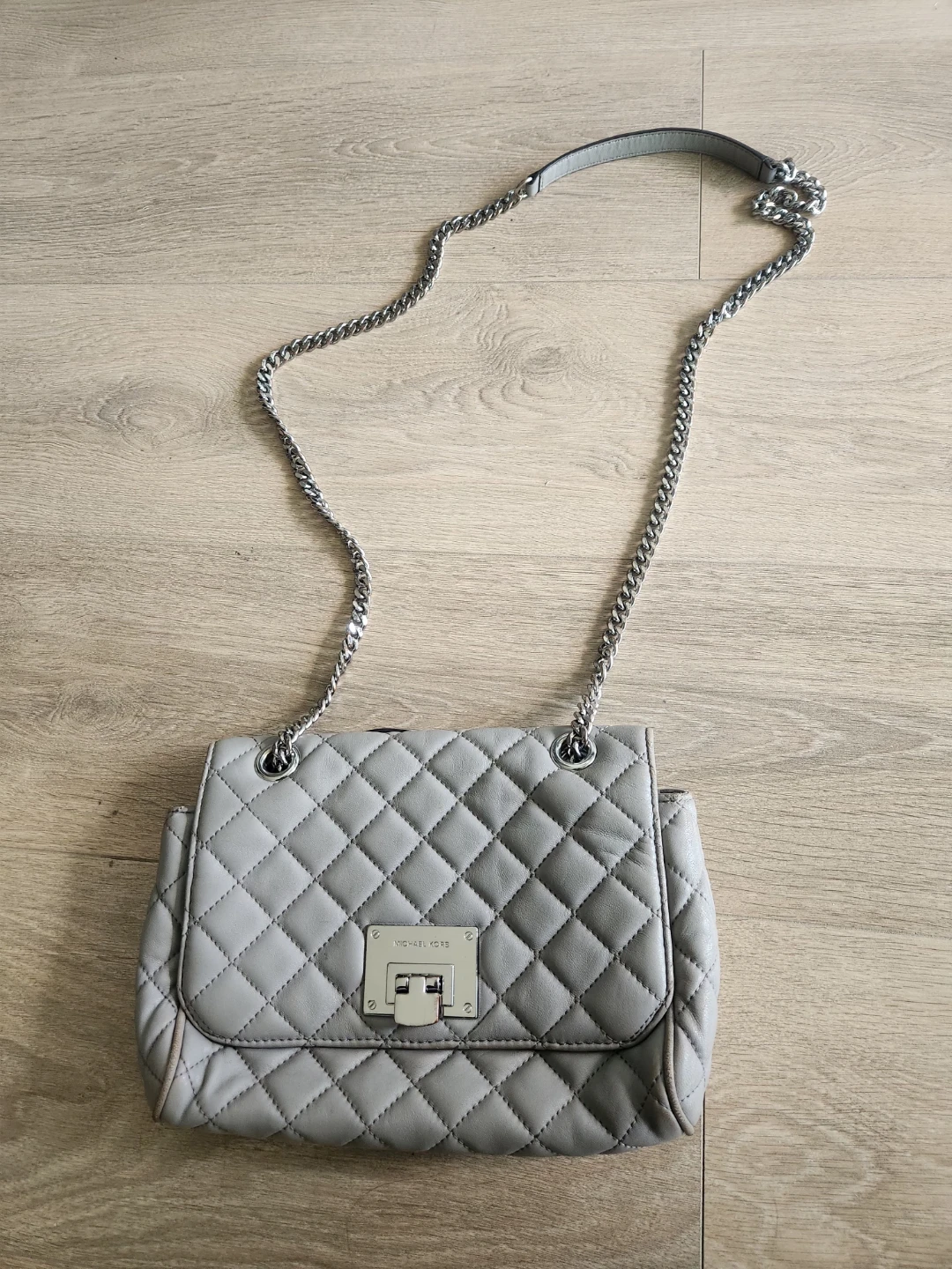 Michael Kors Quilted Leather Shoulder Bag - photo 2