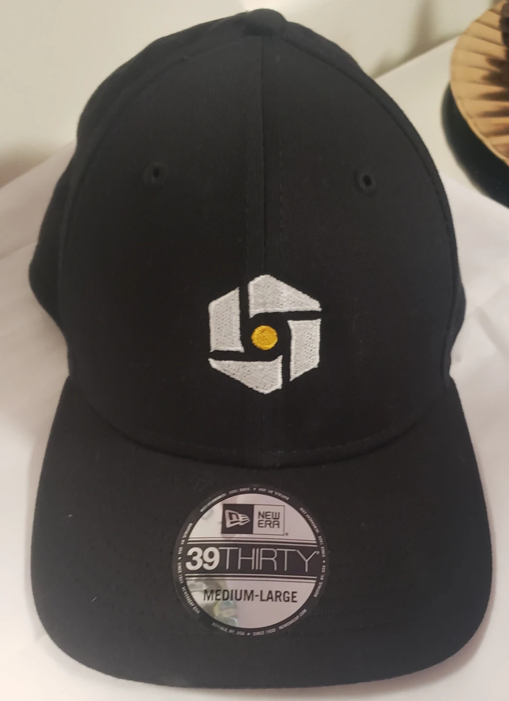 Brand new Men's 39  Thirty Mefium Larce Sport Black Hat