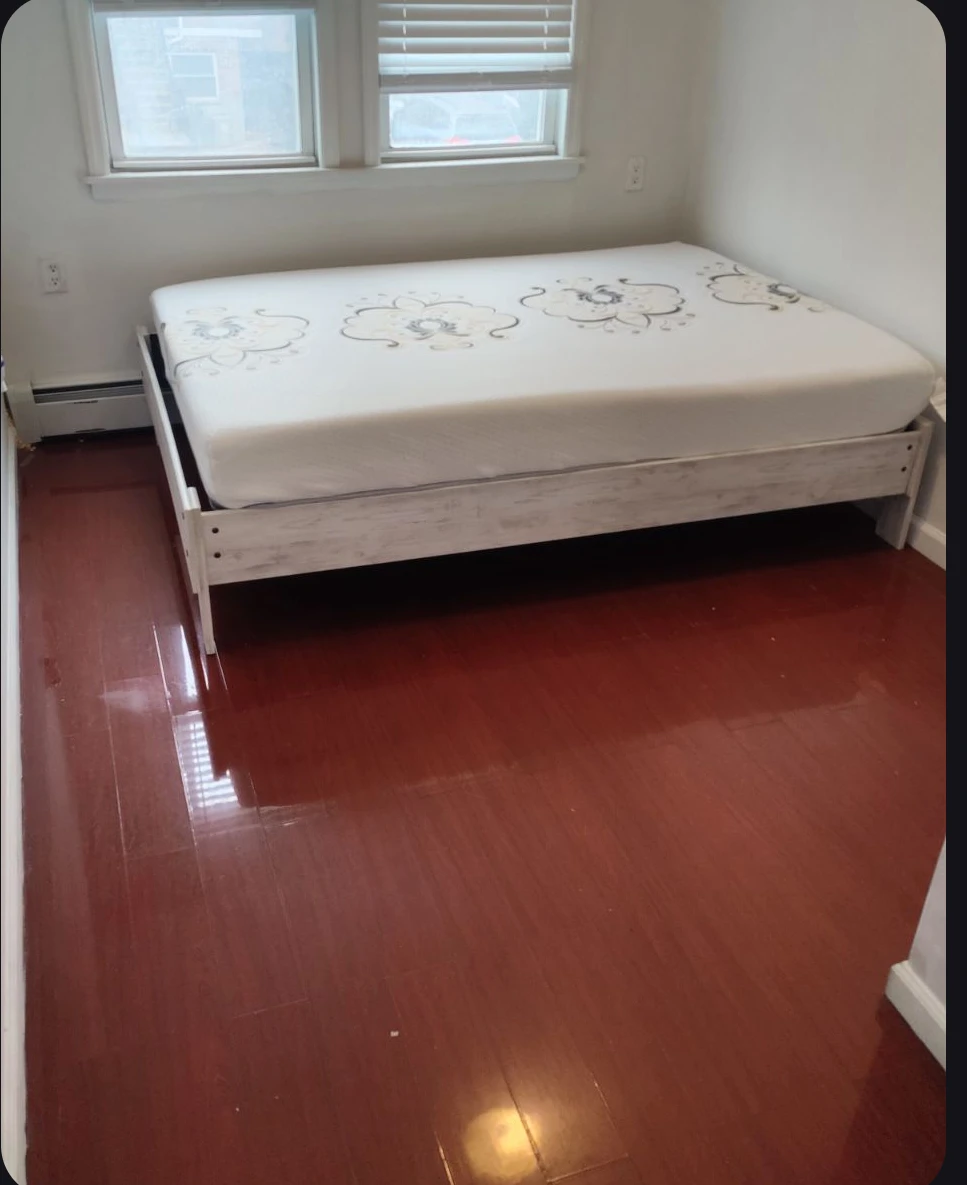 A very nice room for rent.Flushing.