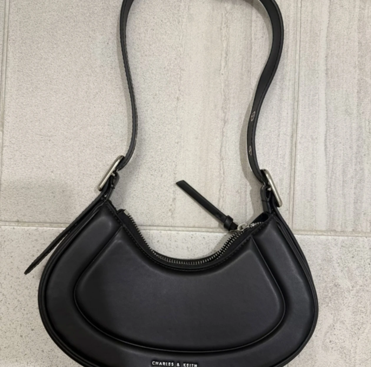 Charles & Keith Petra Curved Crossbody/Shoulder Convertible Bag - photo 3