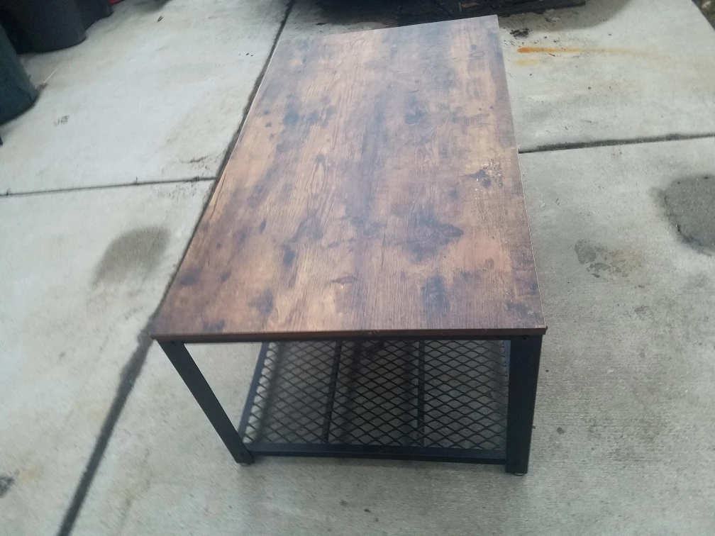 Rustic Coffee Table with Metal Shelf - photo 3
