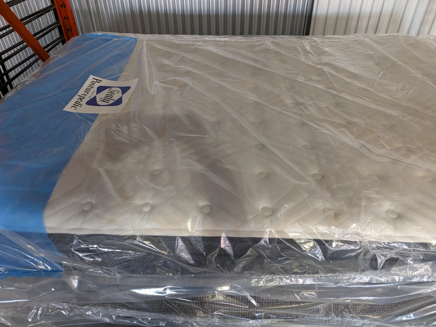 Sealy Posturepedic Mattress - photo 3