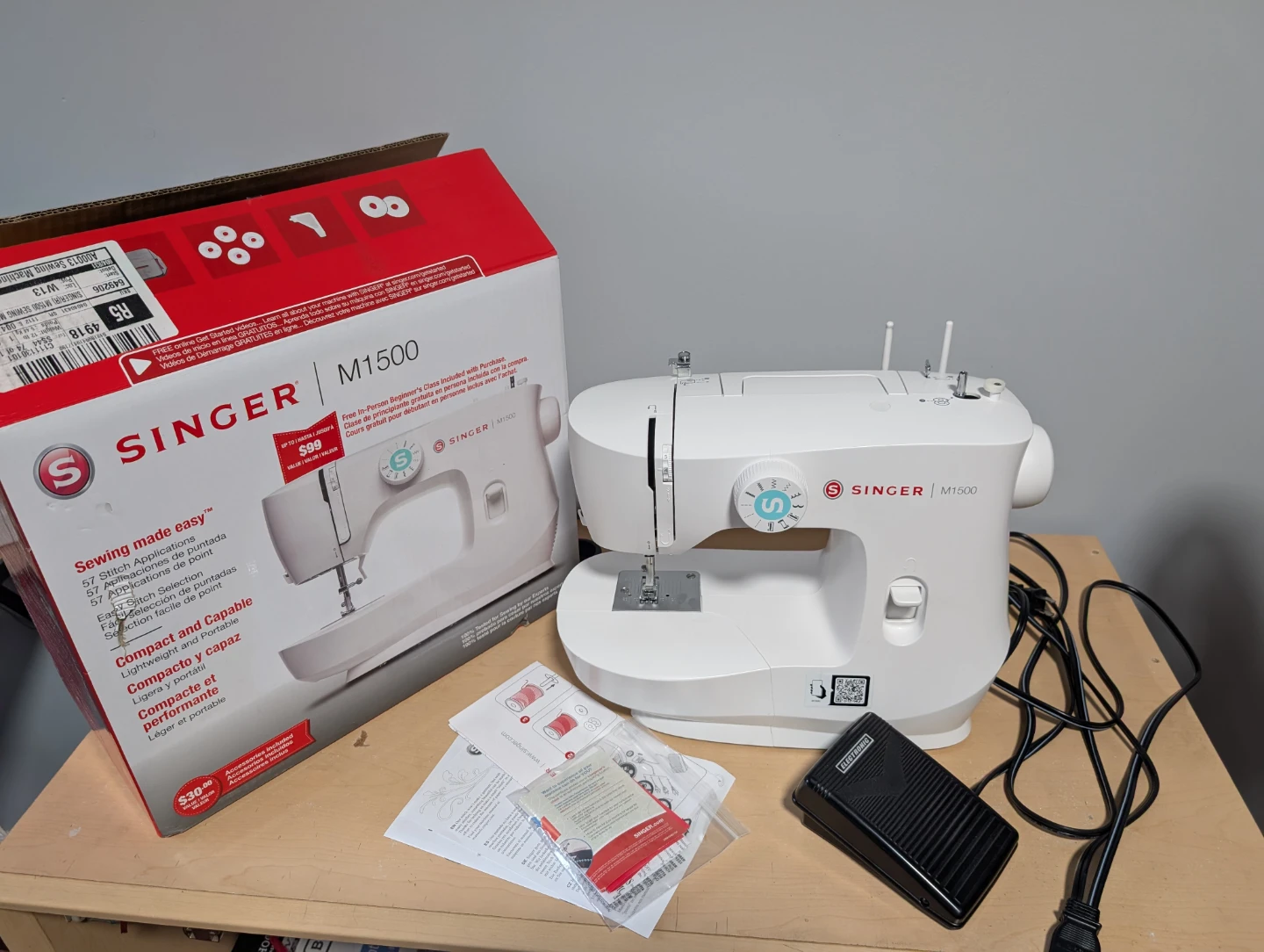 Singer M1500 Sewing Machine