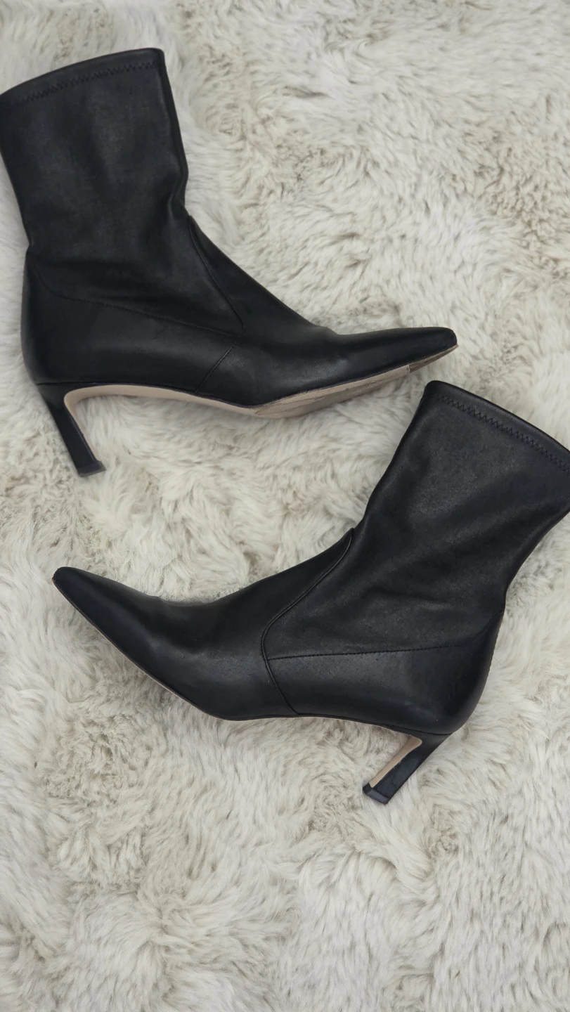 Stuart Weitzman Black Leather Pointed Toe heel boot