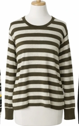 Levi's light sweater