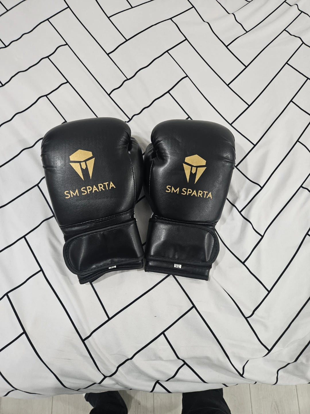 SM Sparta boxing gloves 14-oz (Many in stock)